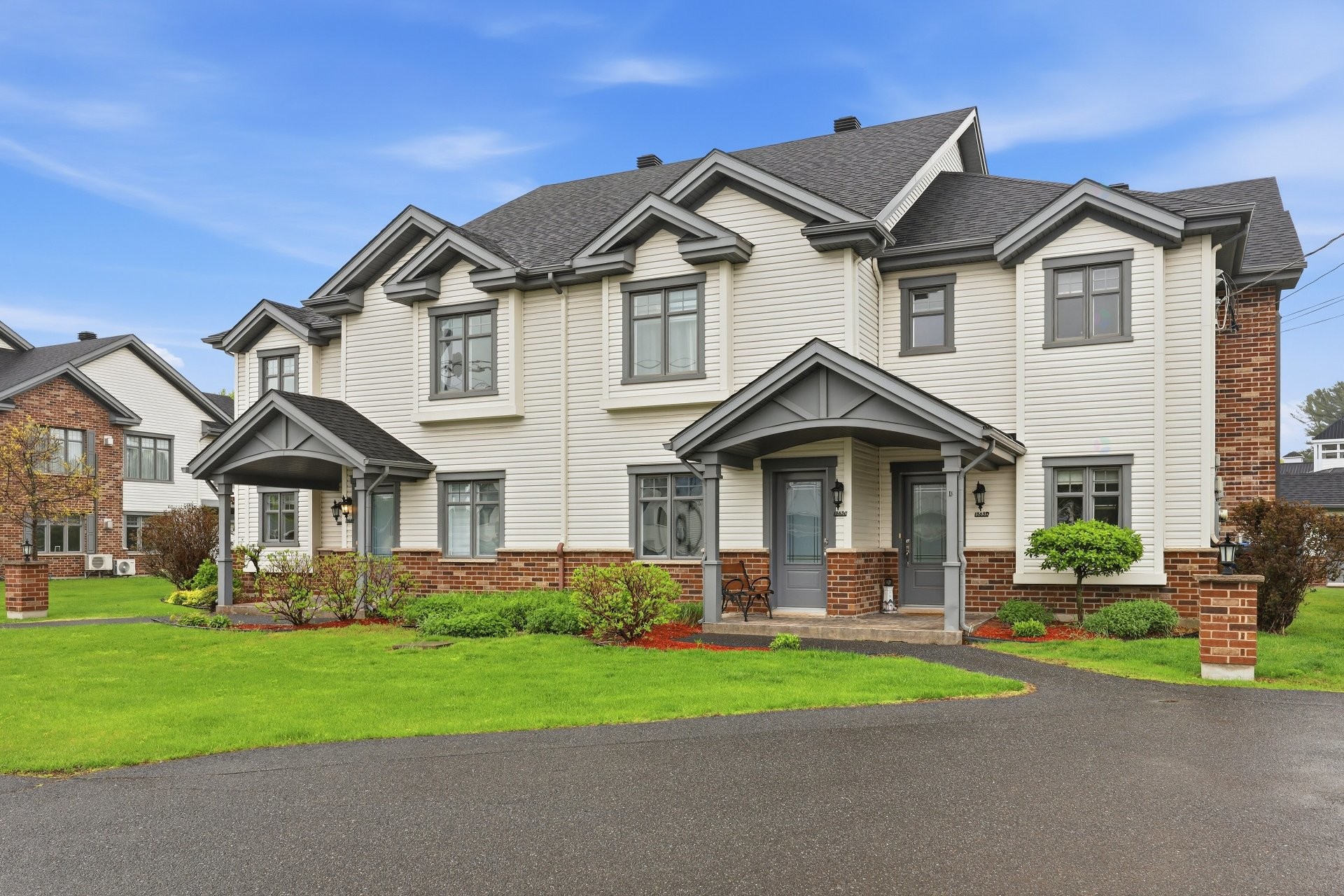 









1563B


Ch. des Patriotes

,
Sainte-Victoire-de-Sorel,




QC
J0G1T0

