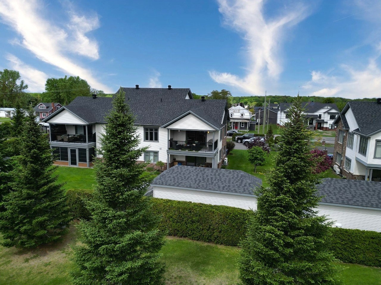 









1563B


Ch. des Patriotes

,
Sainte-Victoire-de-Sorel,




QC
J0G1T0

