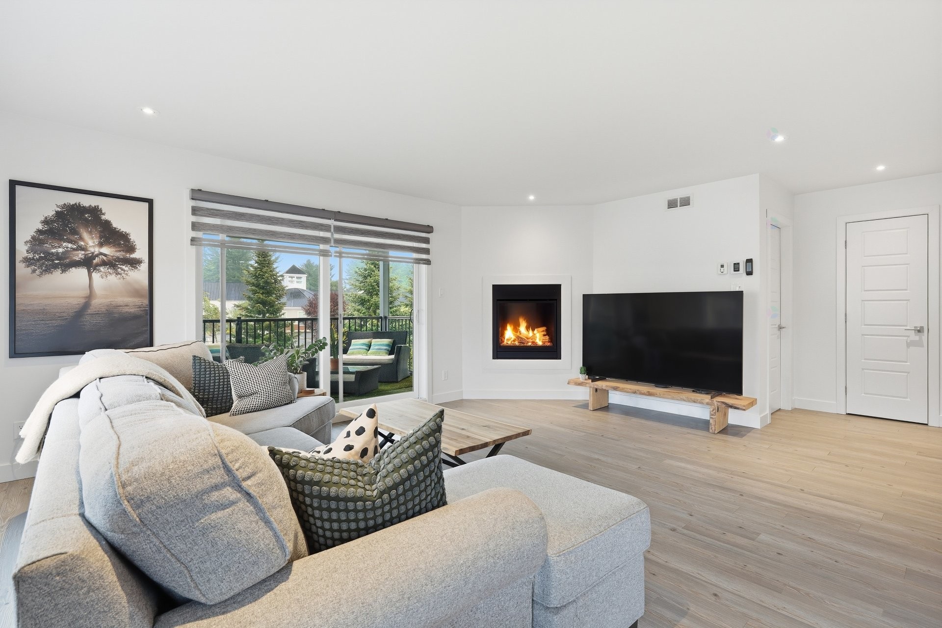 









1563B


Ch. des Patriotes

,
Sainte-Victoire-de-Sorel,




QC
J0G1T0

