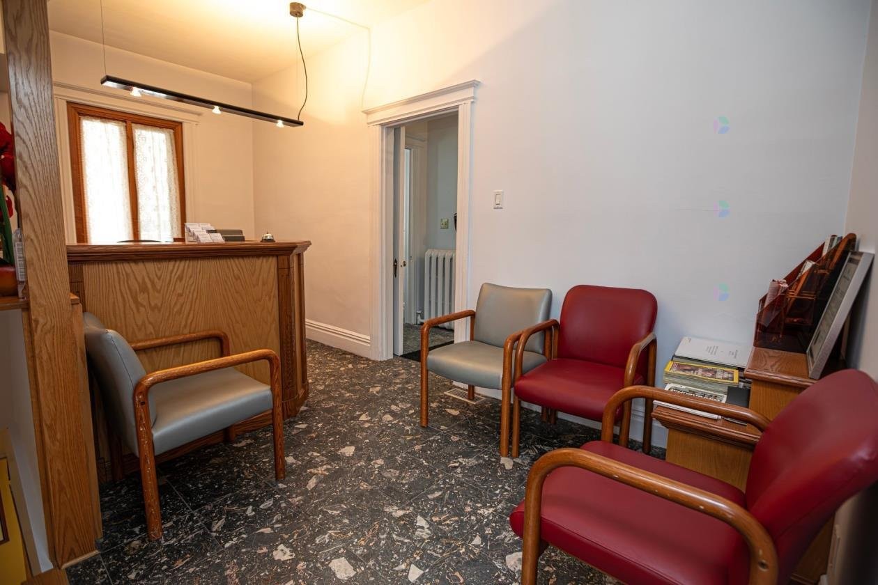 









820


Av. Holland

,
Québec (La Cité-Limoilou),




QC
G1S3S3

