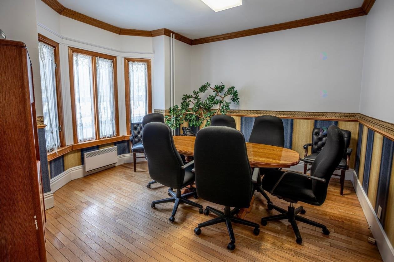 









820


Av. Holland

,
Québec (La Cité-Limoilou),




QC
G1S3S3

