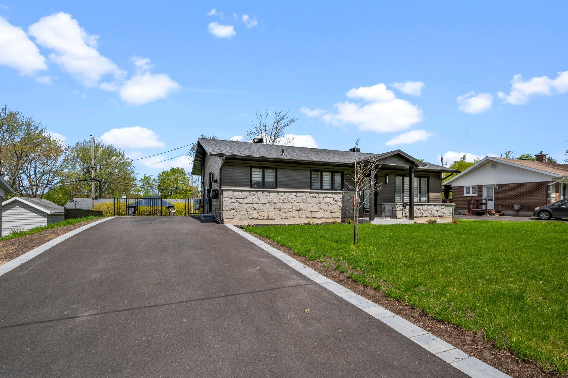 









2485


Rue Maupas

,
Lévis (Les Chutes-de-la-Chaudière-Est),




QC
G6W7C2

