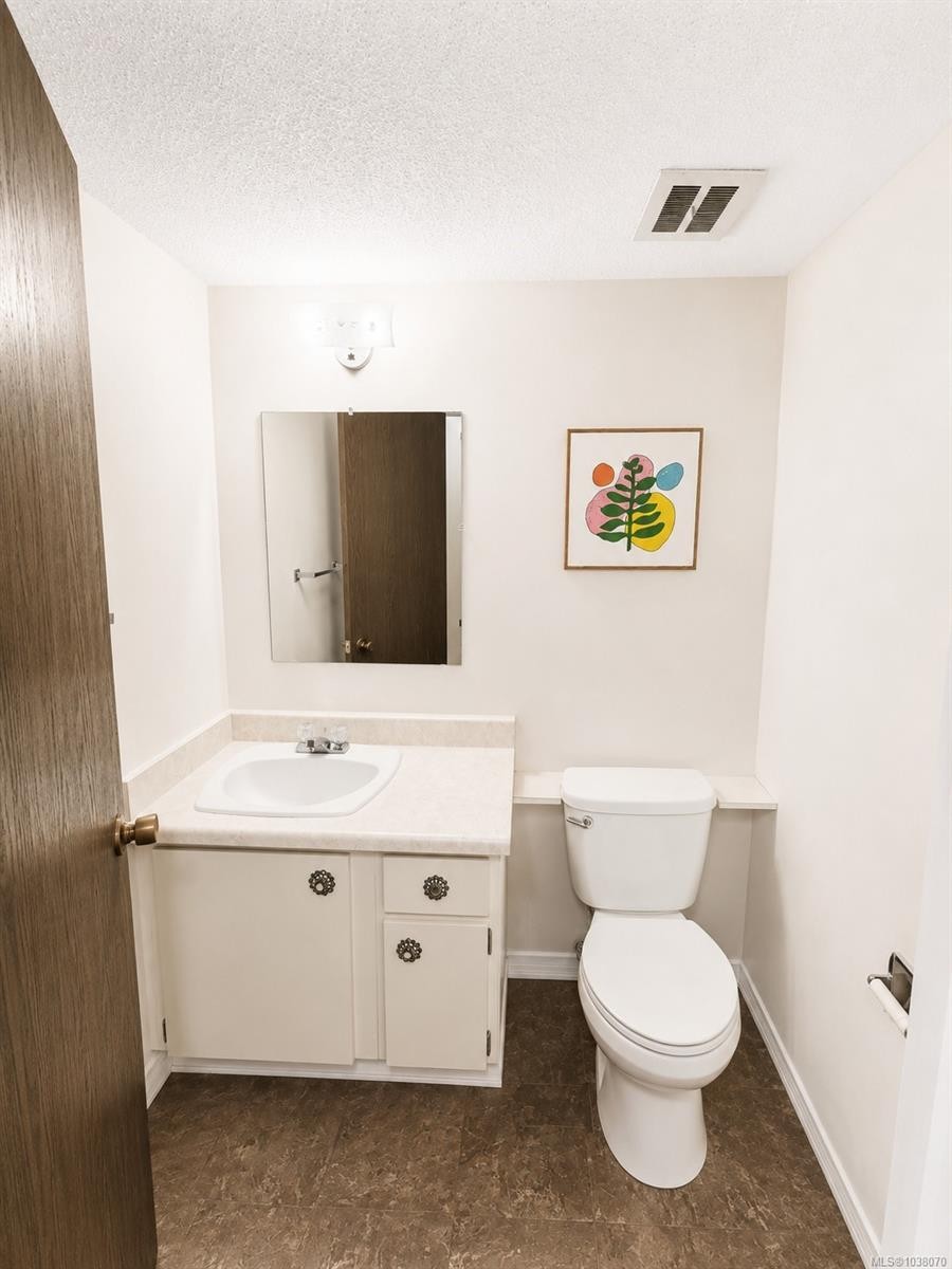 









7450


Rupert

St, 205,
Port Hardy,




BC
V0N 2P0

