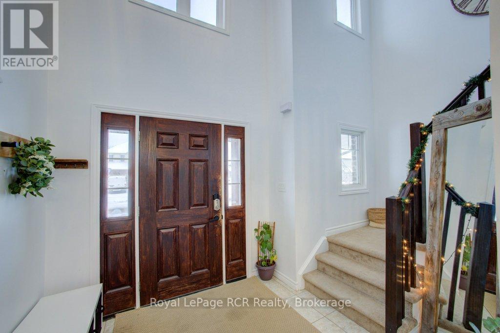 












11 GREEN STREET

,
Mapleton,




Ontario
N0G1P0


