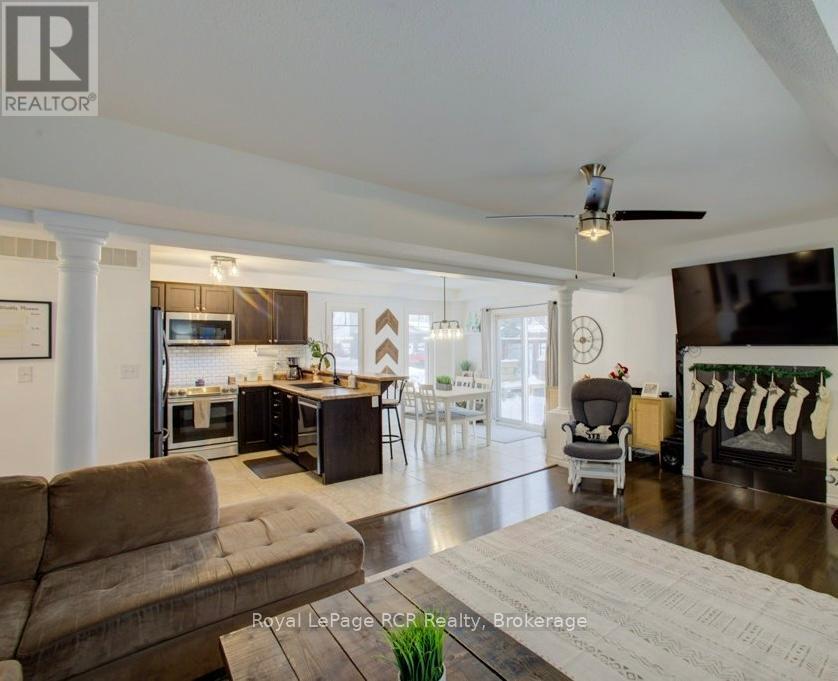 












11 GREEN STREET

,
Mapleton,




Ontario
N0G1P0

