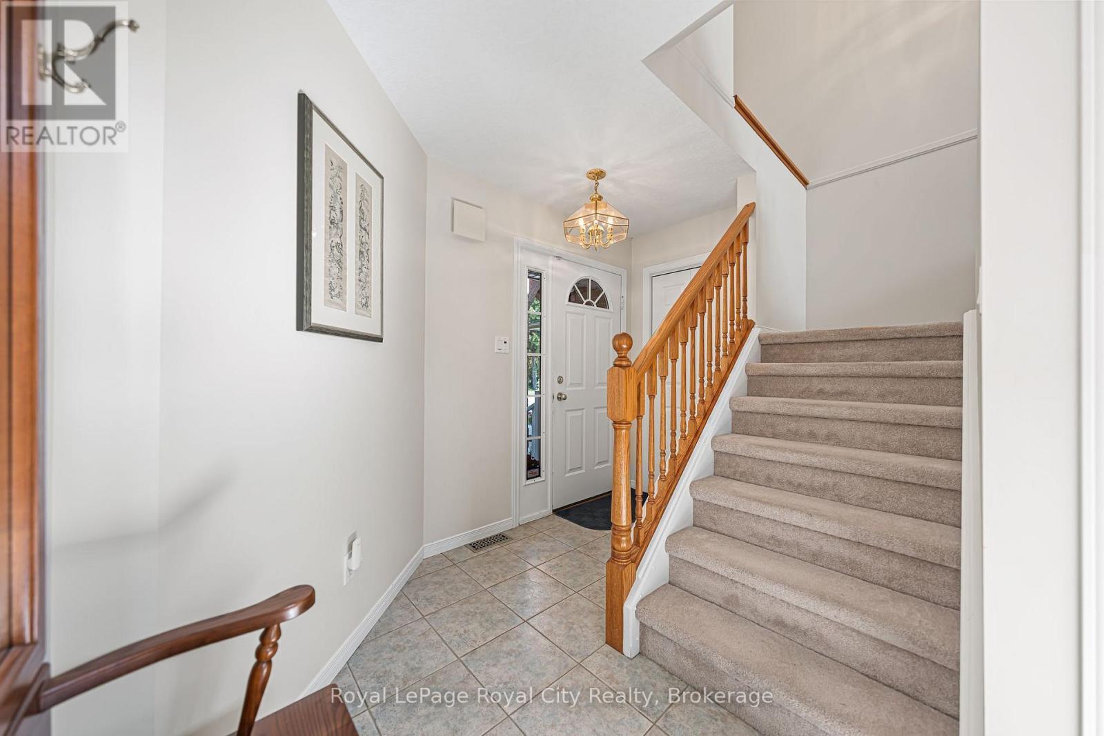 












7 - 784 GORDON STREET

,
Guelph (Kortright East),




Ontario
N1G5C8

