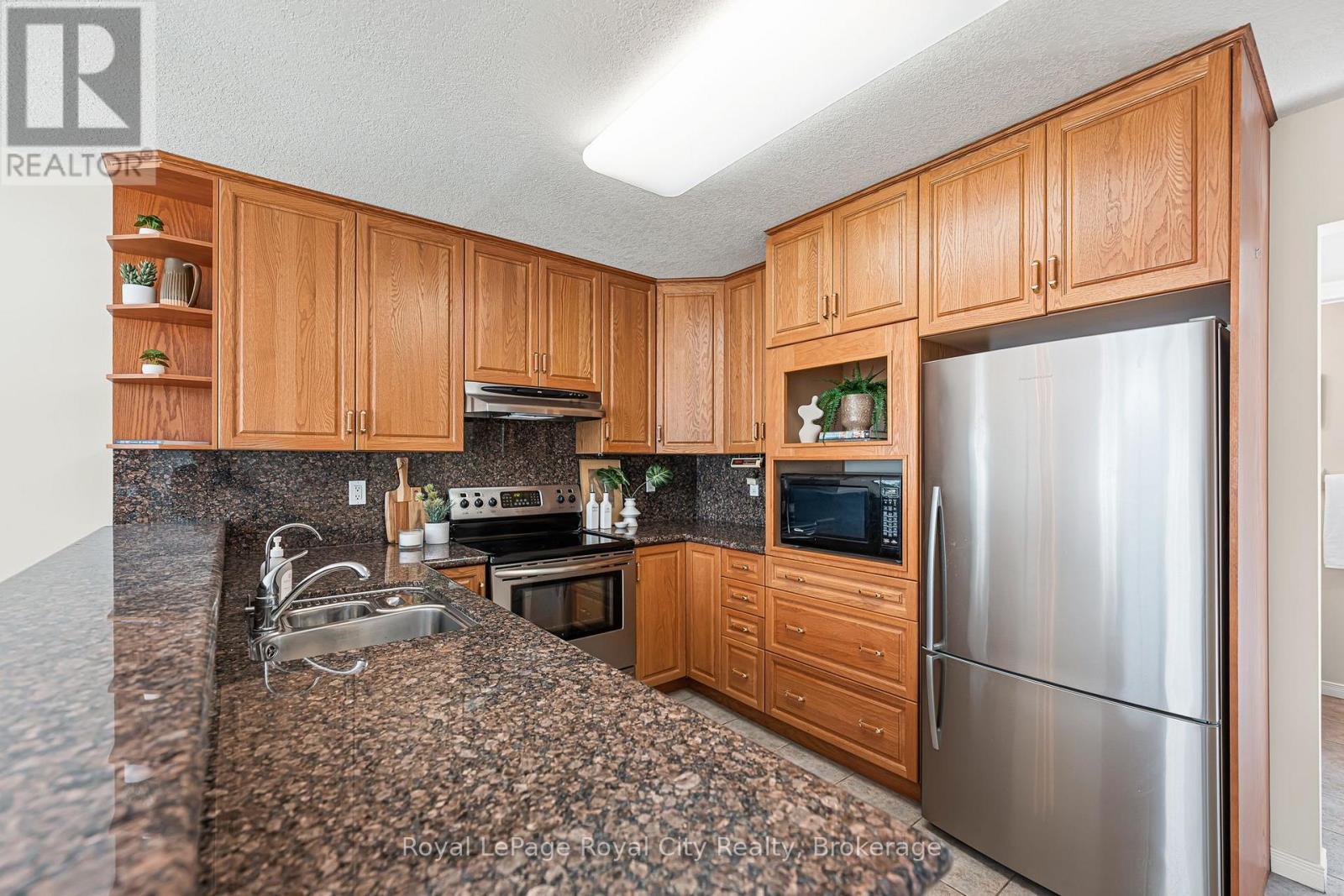 












7 - 784 GORDON STREET

,
Guelph (Kortright East),




Ontario
N1G5C8


