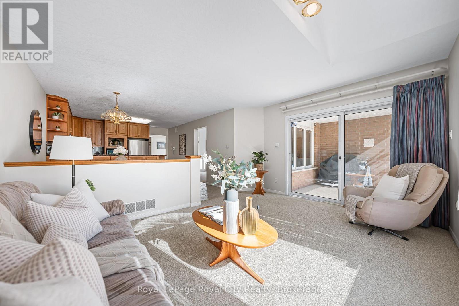 












7 - 784 GORDON STREET

,
Guelph (Kortright East),




Ontario
N1G5C8

