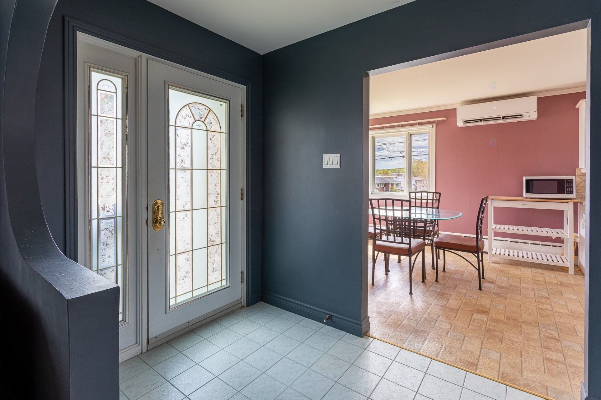 









2413


Av. Carier

,
Shawinigan,




QC
G9N6G2

