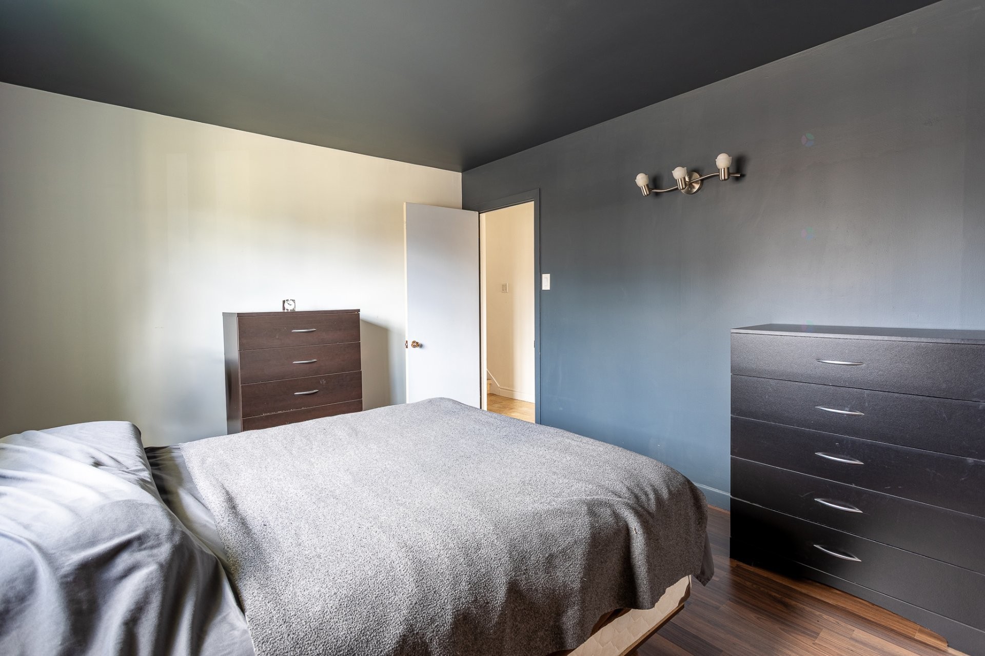 









2413


Av. Carier

,
Shawinigan,




QC
G9N6G2

