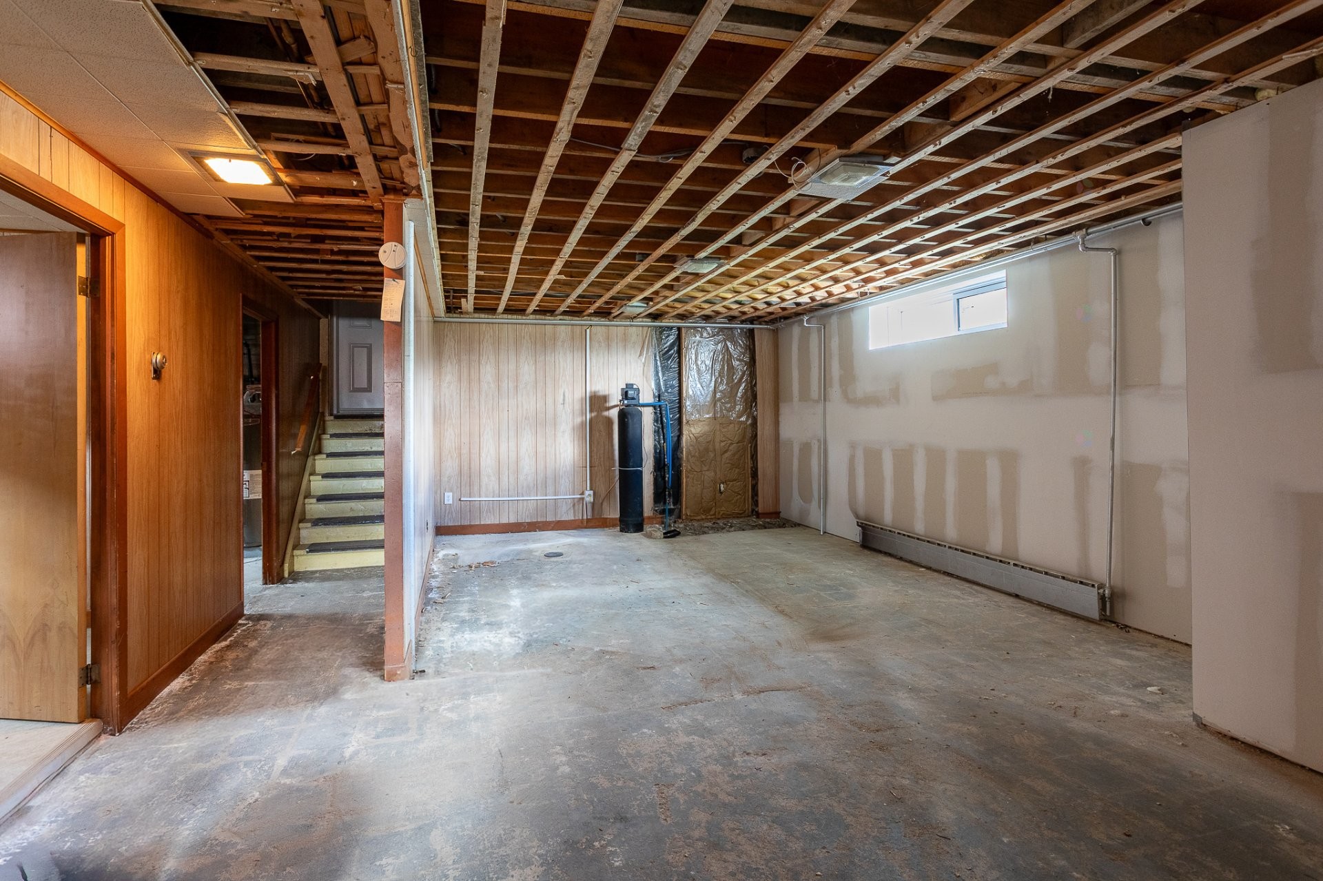 









2413


Av. Carier

,
Shawinigan,




QC
G9N6G2

