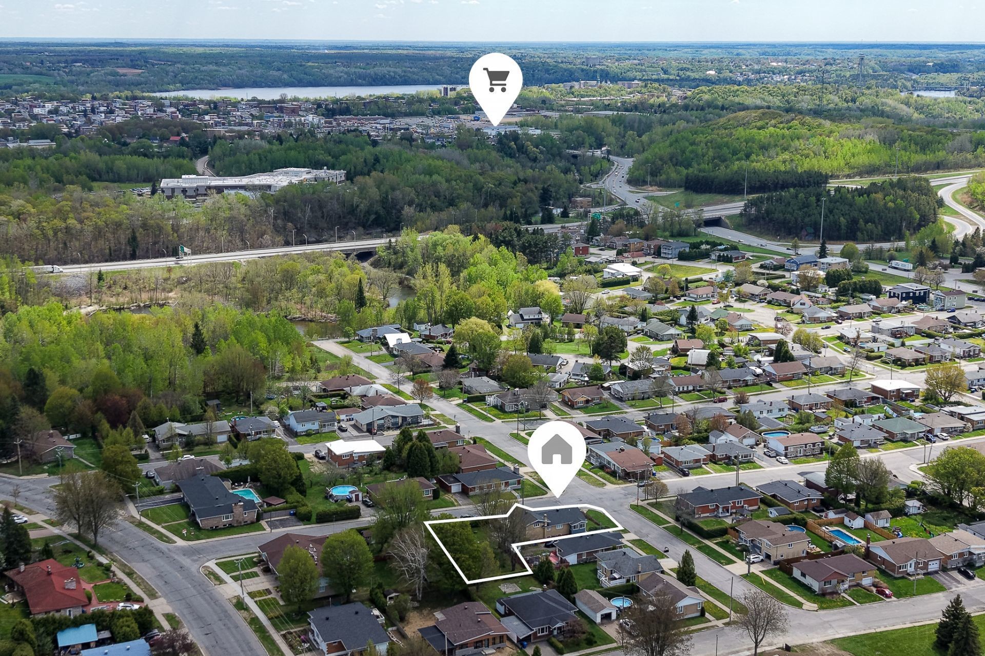 









2413


Av. Carier

,
Shawinigan,




QC
G9N6G2

