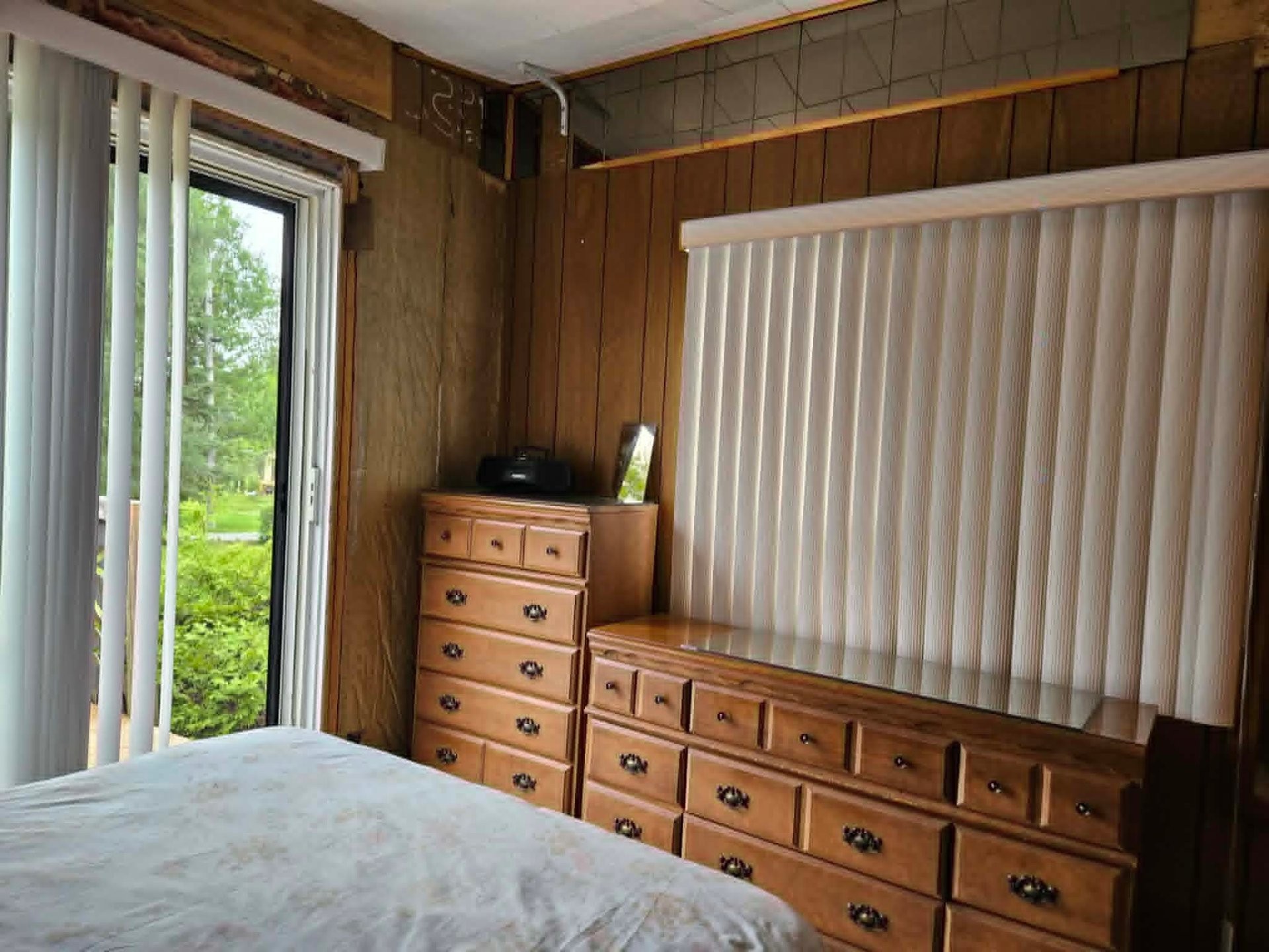 









245


Rue du Lac-d'Argent

,
Saint-Ferréol-les-Neiges,




QC
G0A3R0

