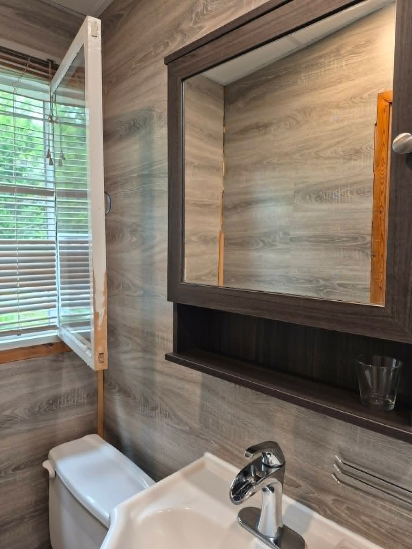 









245


Rue du Lac-d'Argent

,
Saint-Ferréol-les-Neiges,




QC
G0A3R0


