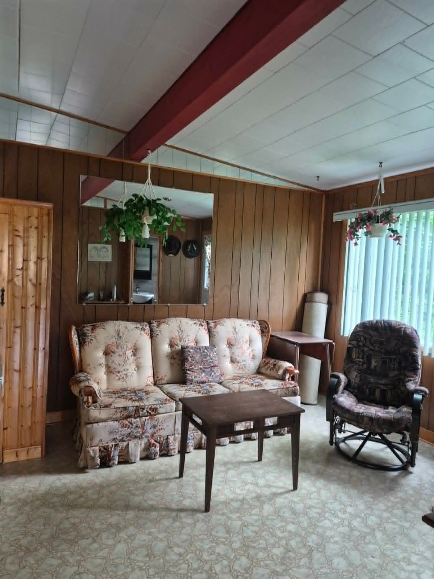 









245


Rue du Lac-d'Argent

,
Saint-Ferréol-les-Neiges,




QC
G0A3R0

