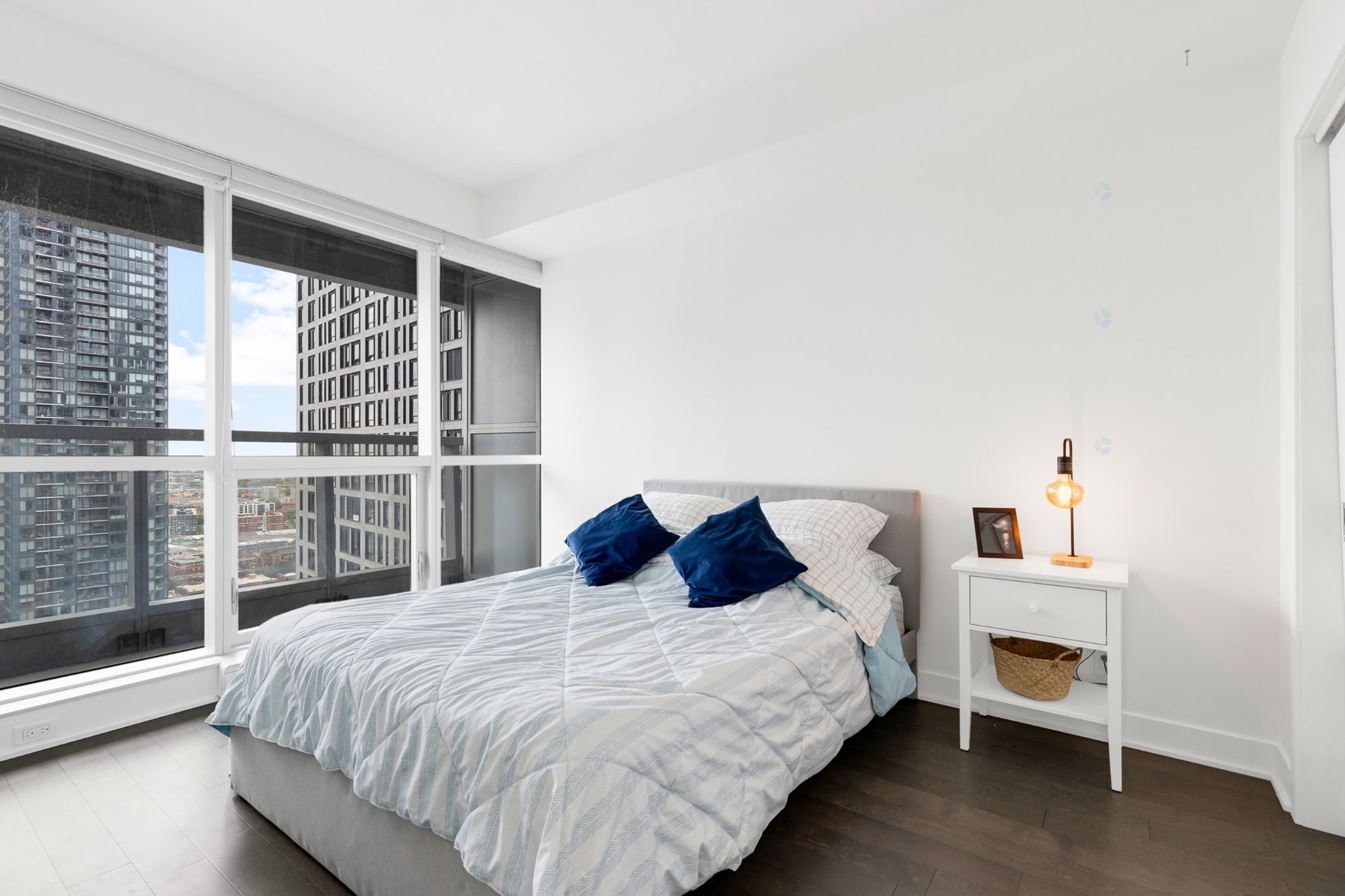 









1050


Rue Drummond

, 2303,
Montréal (Ville-Marie),




QC
H3B0G3

