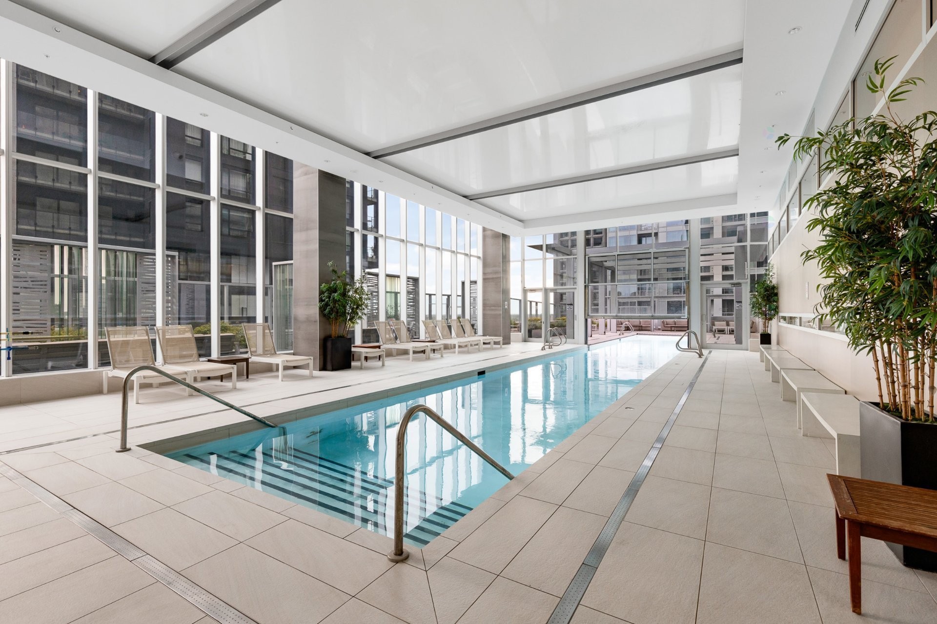 









1050


Rue Drummond

, 2303,
Montréal (Ville-Marie),




QC
H3B0G3

