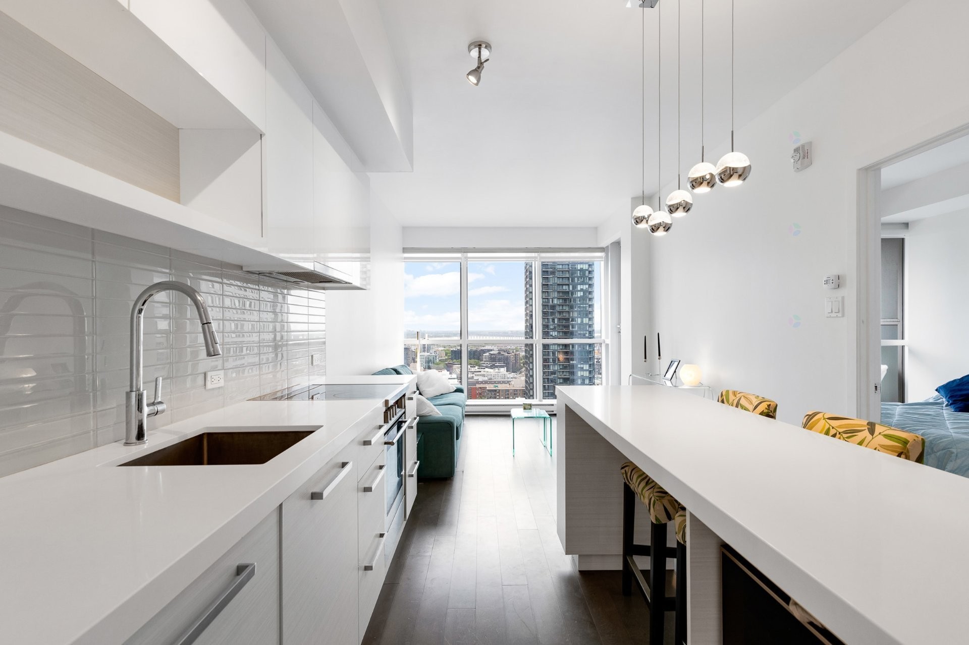 









1050


Rue Drummond

, 2303,
Montréal (Ville-Marie),




QC
H3B0G3

