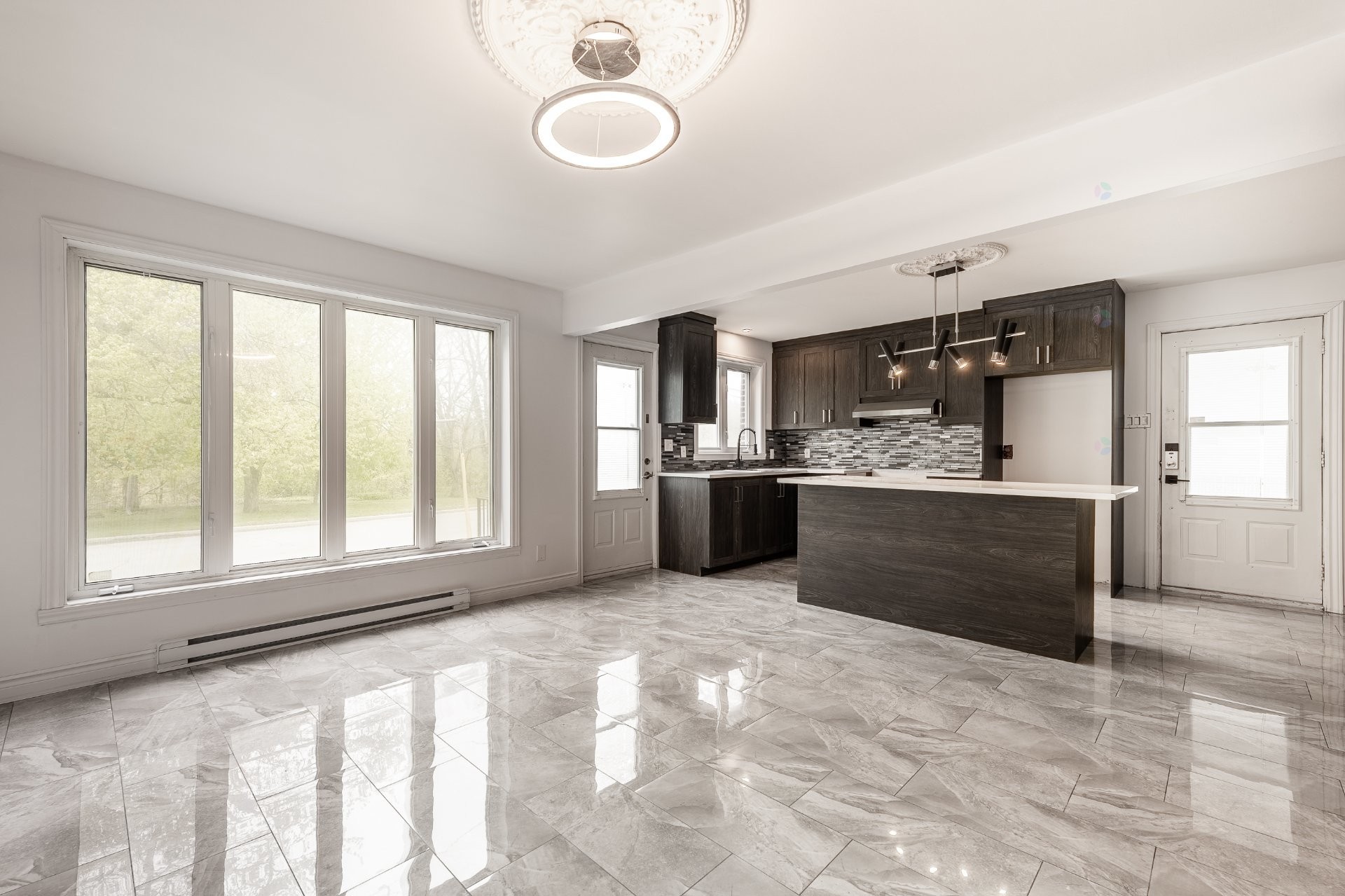 









12725


Rue Yamaska

,
Saint-Hyacinthe,




QC
J2T1C1

