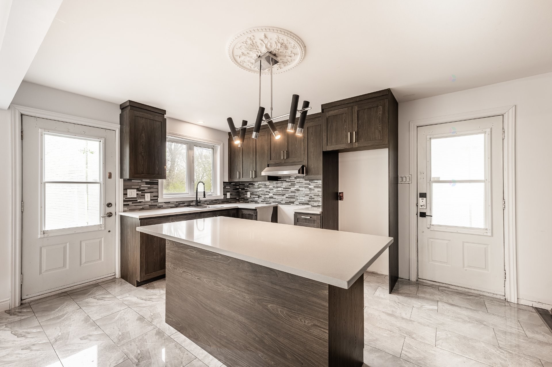 









12725


Rue Yamaska

,
Saint-Hyacinthe,




QC
J2T1C1


