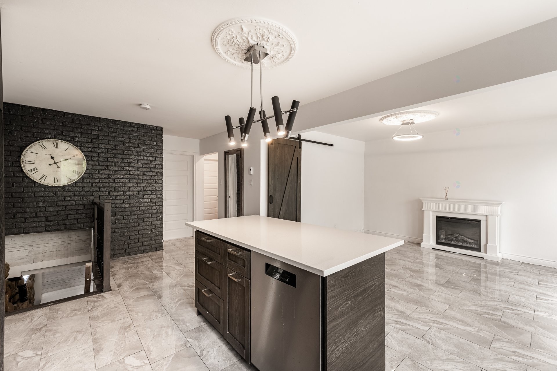 









12725


Rue Yamaska

,
Saint-Hyacinthe,




QC
J2T1C1

