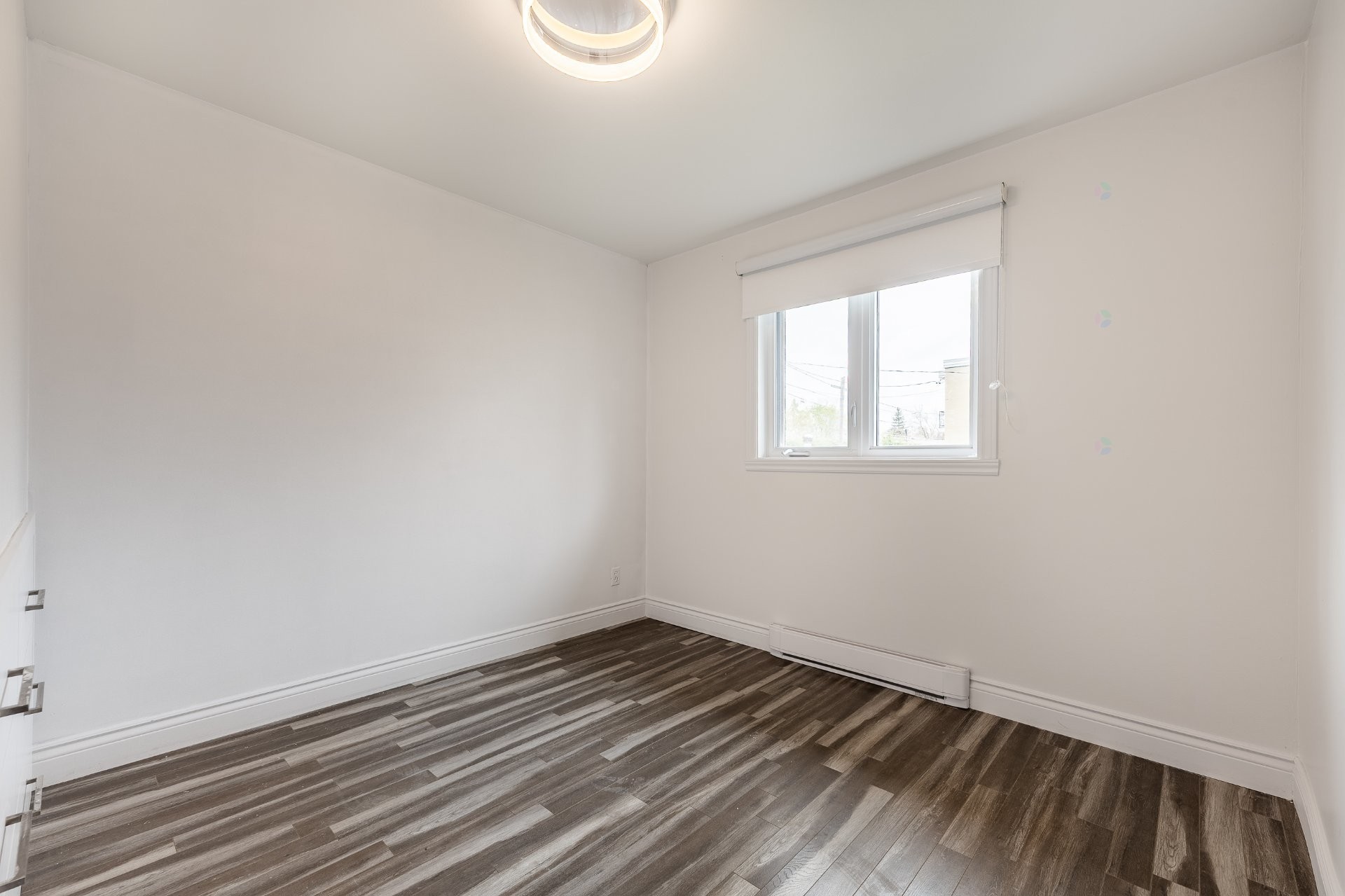 









12725


Rue Yamaska

,
Saint-Hyacinthe,




QC
J2T1C1

