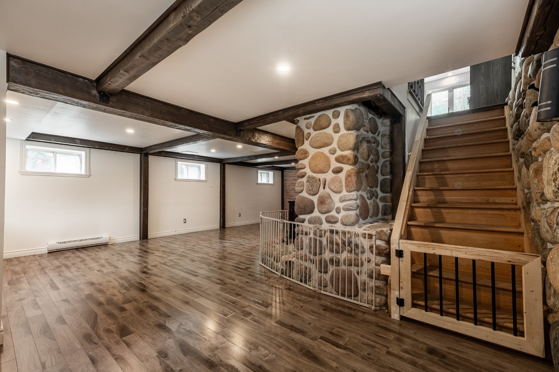 









12725


Rue Yamaska

,
Saint-Hyacinthe,




QC
J2T1C1

