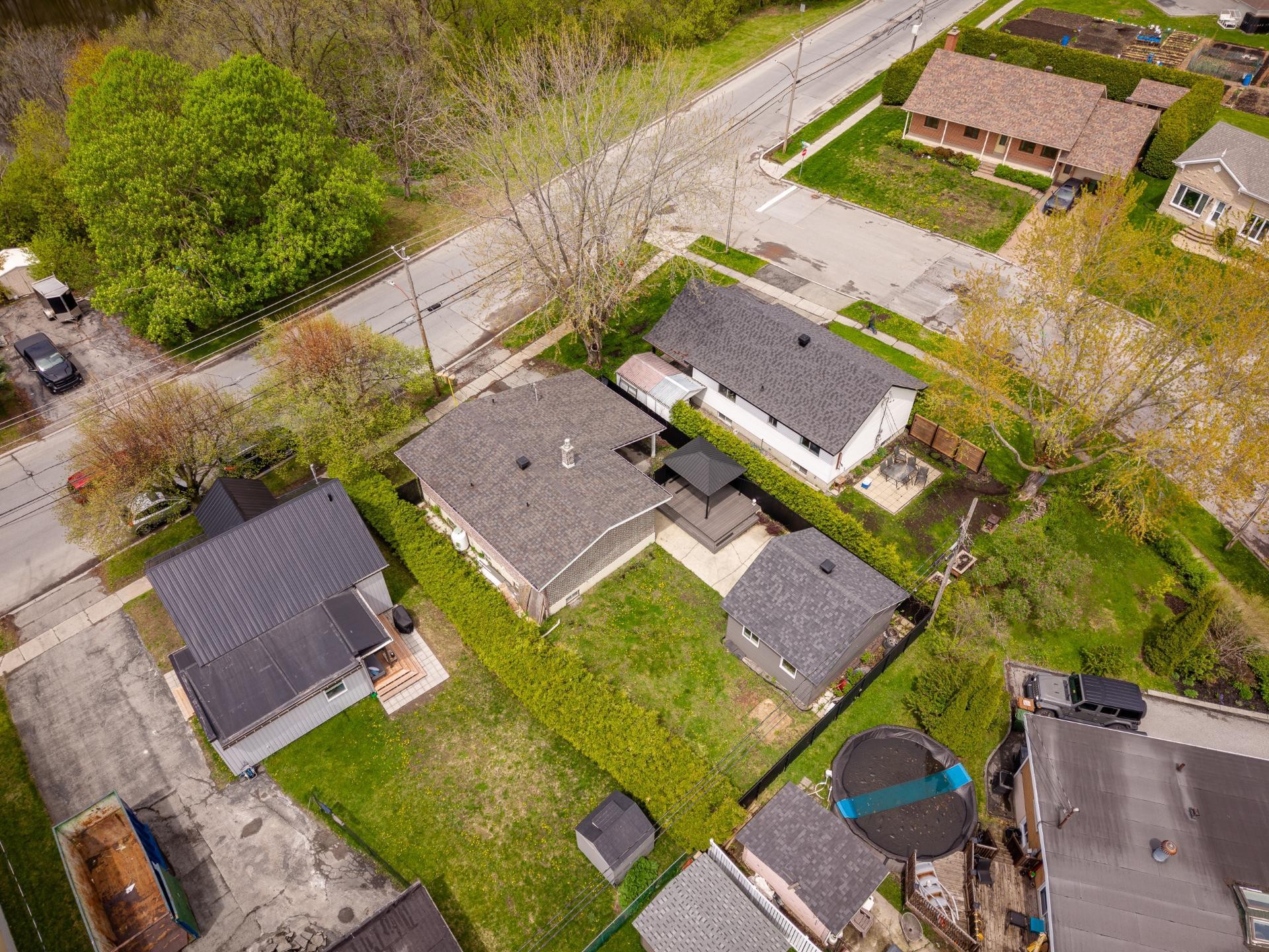 









12725


Rue Yamaska

,
Saint-Hyacinthe,




QC
J2T1C1

