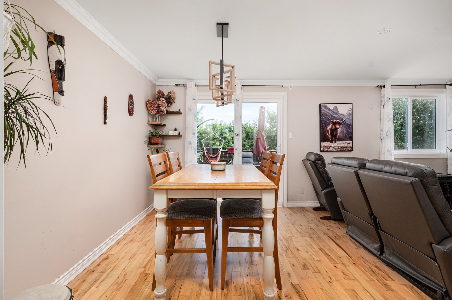 









1088


Rue Jeary

,
Longueuil (Greenfield Park),




QC
J4V3B4

