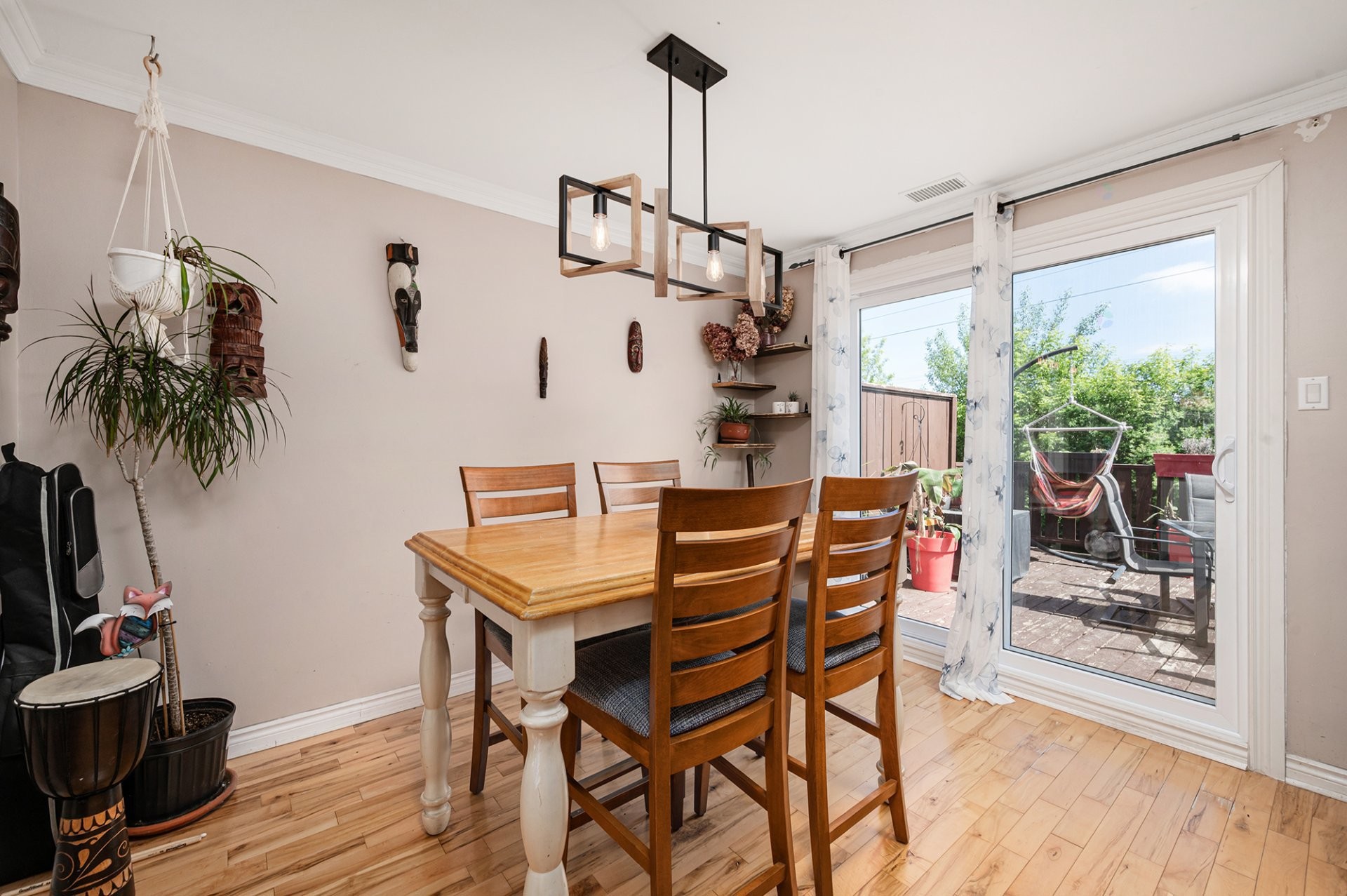 









1088


Rue Jeary

,
Longueuil (Greenfield Park),




QC
J4V3B4

