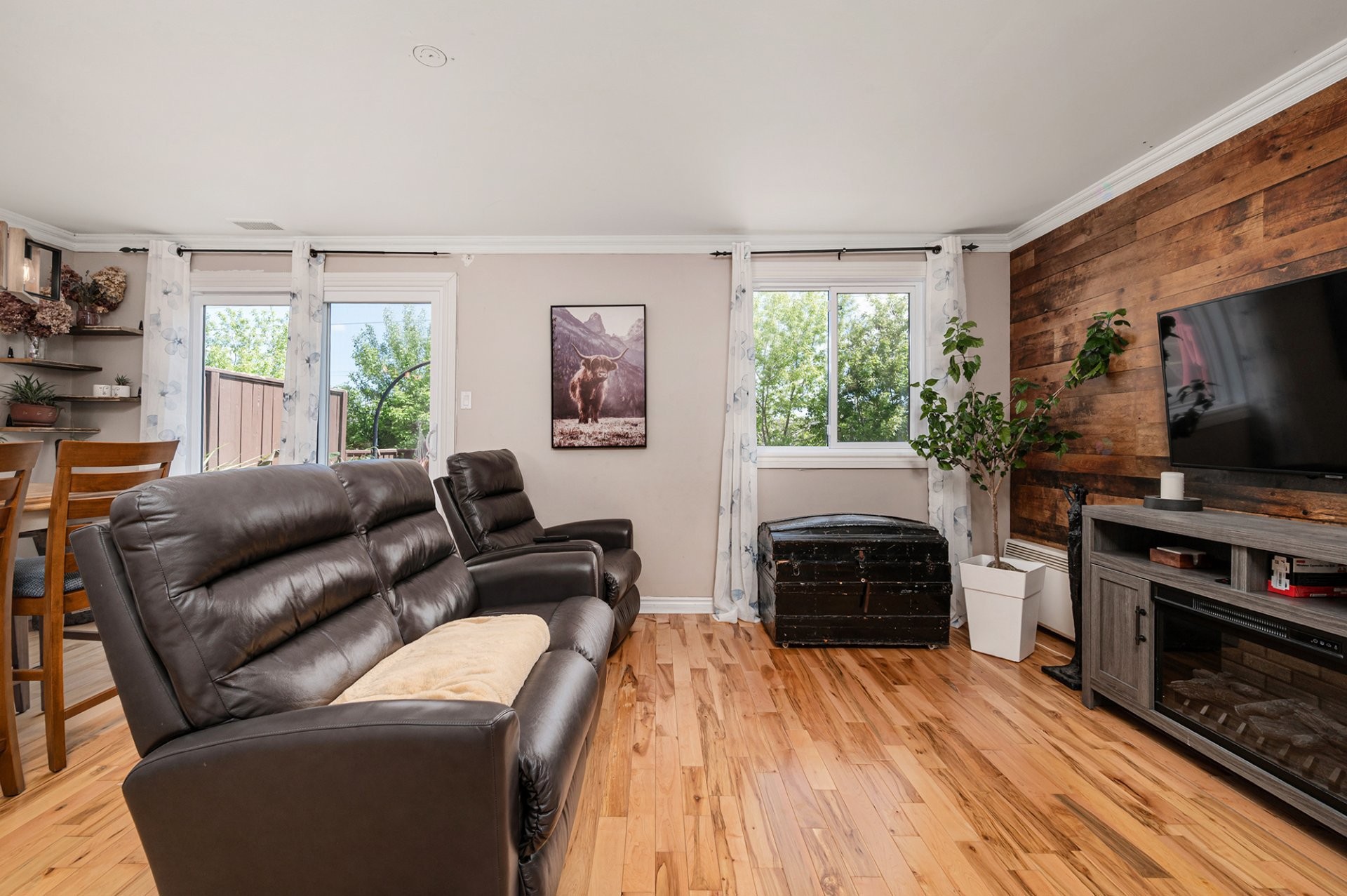 









1088


Rue Jeary

,
Longueuil (Greenfield Park),




QC
J4V3B4

