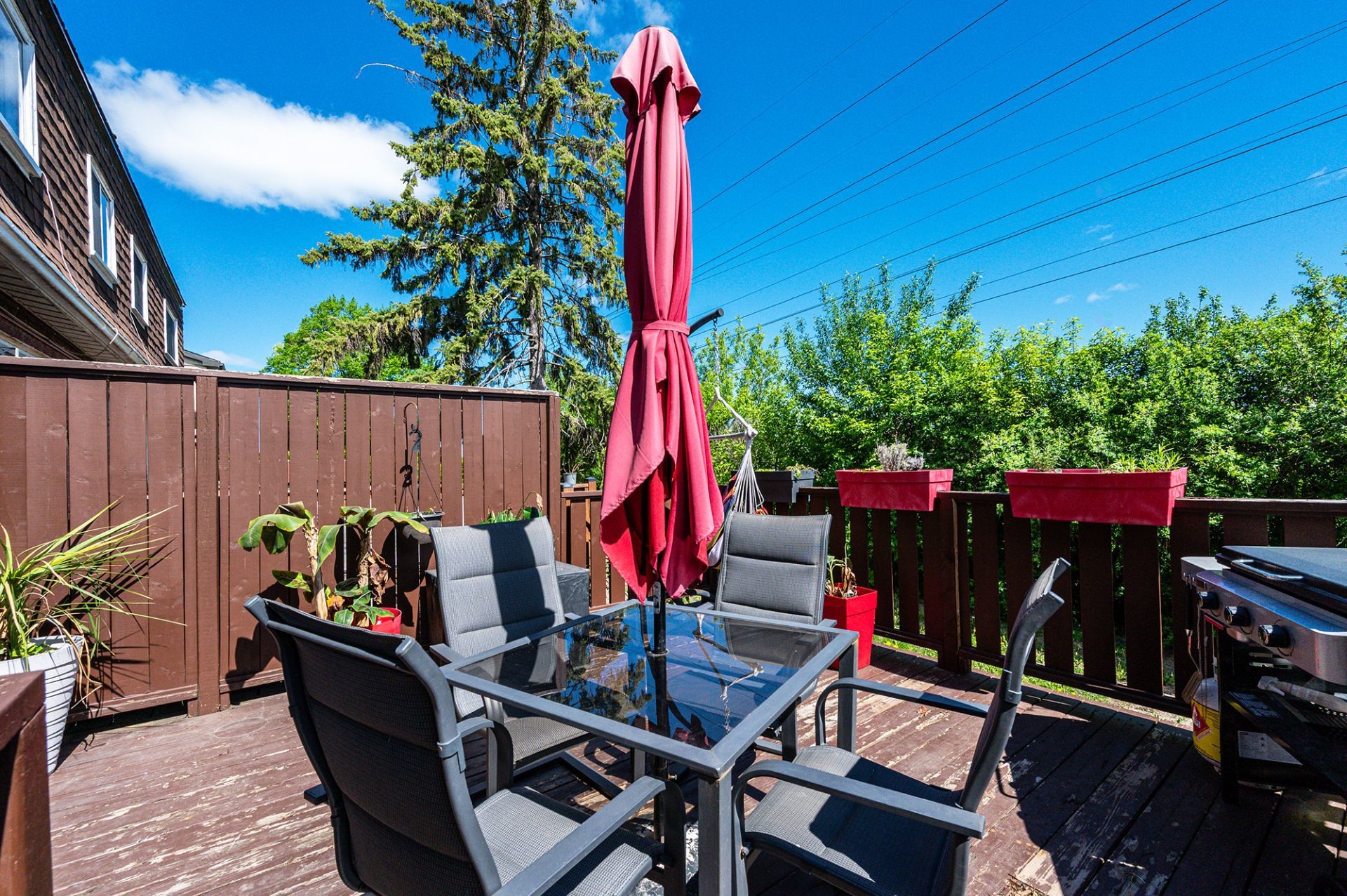 









1088


Rue Jeary

,
Longueuil (Greenfield Park),




QC
J4V3B4

