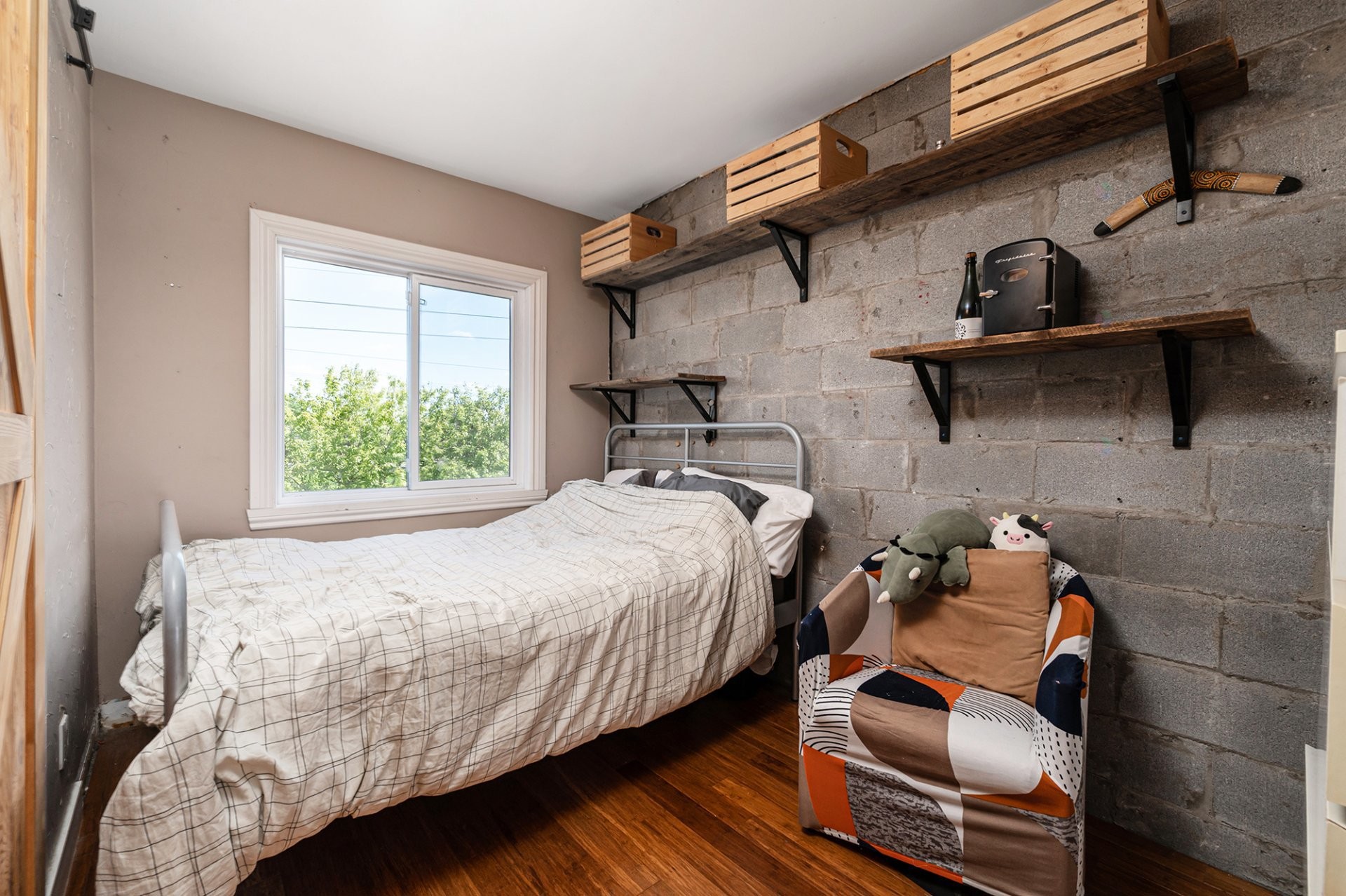 









1088


Rue Jeary

,
Longueuil (Greenfield Park),




QC
J4V3B4

