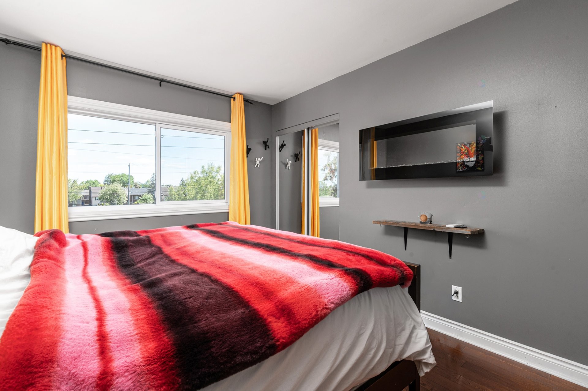 









1088


Rue Jeary

,
Longueuil (Greenfield Park),




QC
J4V3B4

