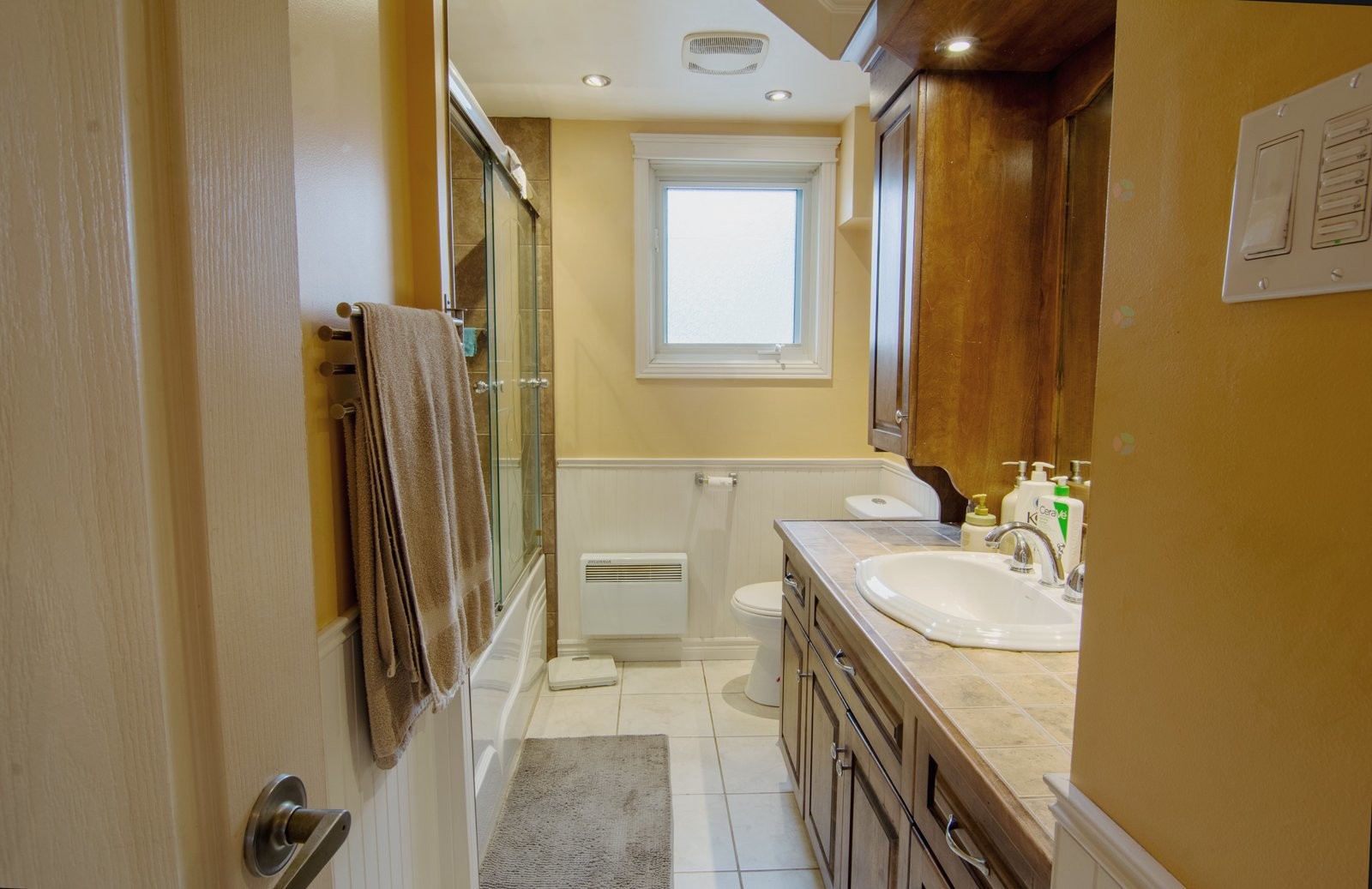 









1695


Av. Kent

,
Chambly,




QC
J3L4M8


