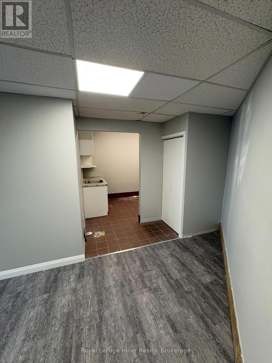 












4 - 684 ONTARIO STREET

,
Stratford,




Ontario
N5A3J7

