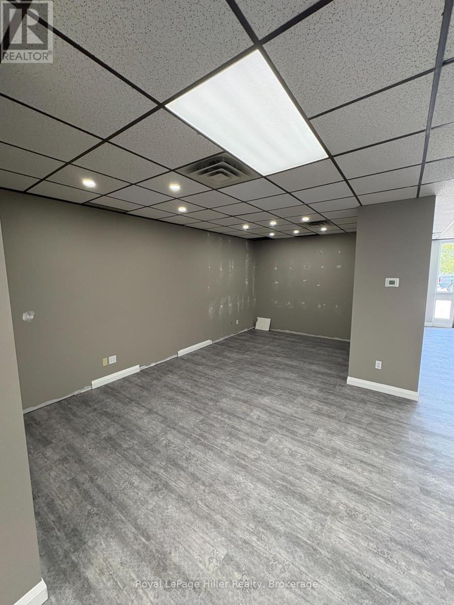 












4 - 684 ONTARIO STREET

,
Stratford,




Ontario
N5A3J7


