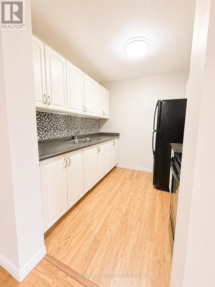 












B7 - 179 EDGEHILL DRIVE

,
Barrie,




Ontario
L4N1L9

