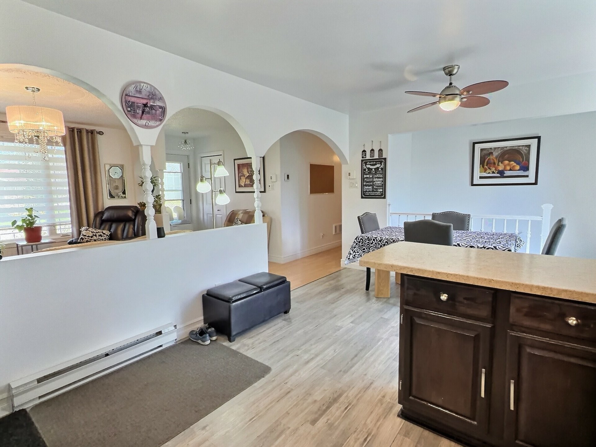 









53


Carré Roberge

,
Saint-Bruno-de-Guigues,




QC
J0Z2G0

