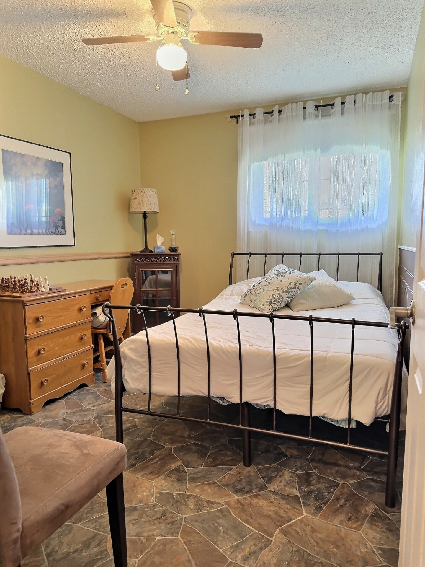









53


Carré Roberge

,
Saint-Bruno-de-Guigues,




QC
J0Z2G0

