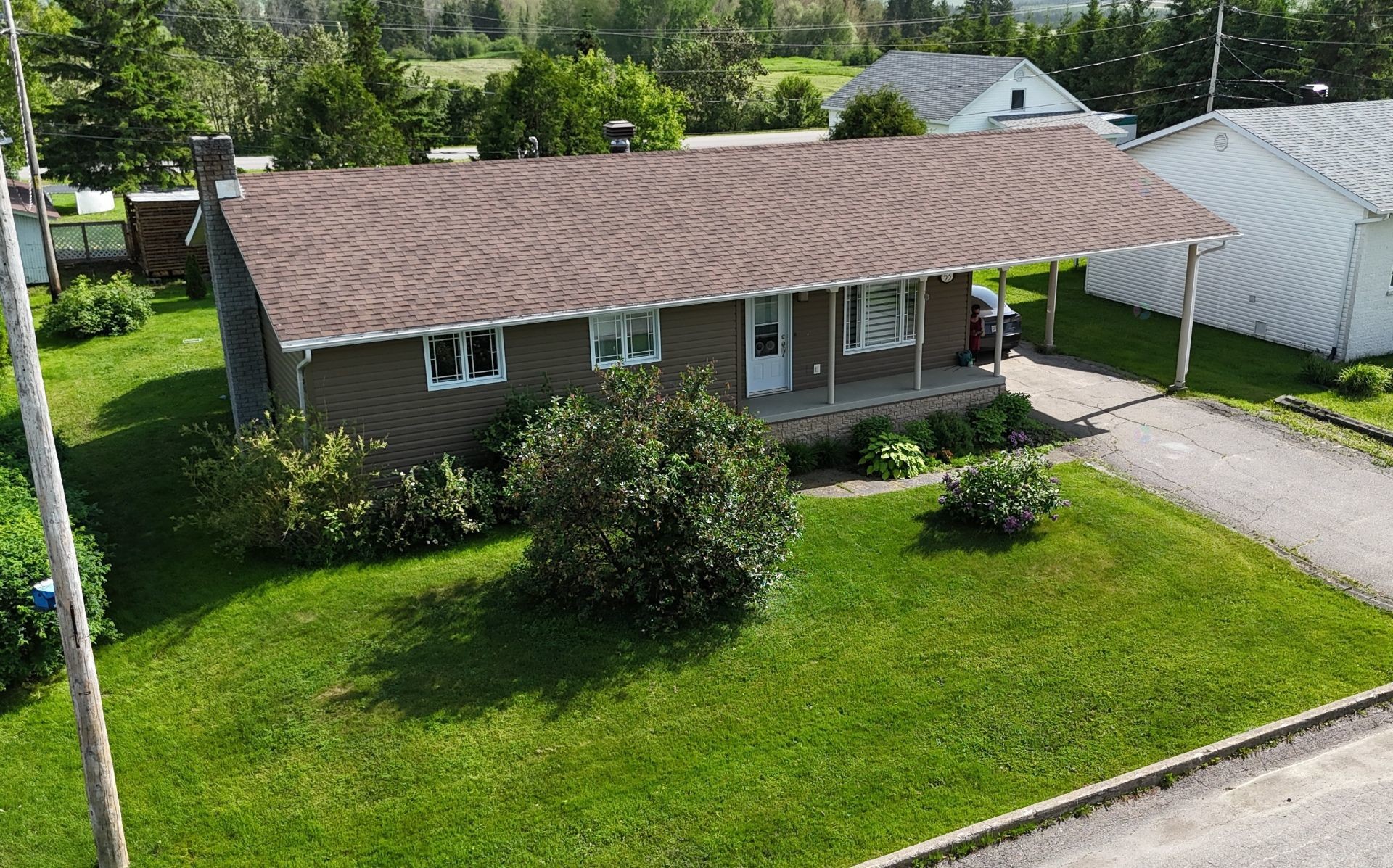 









53


Carré Roberge

,
Saint-Bruno-de-Guigues,




QC
J0Z2G0

