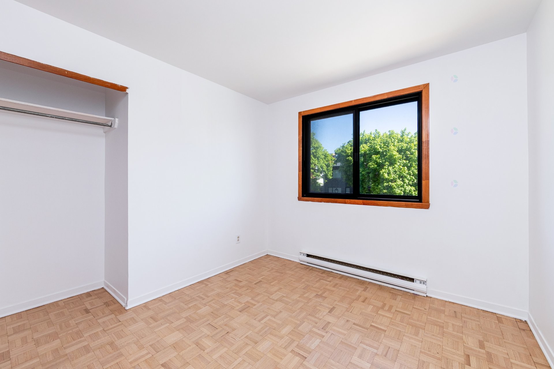 









4030


Rue Jacques-Porlier

,
Montréal (Mercier/Hochelaga-Maisonneuve),




QC
H1K4M2

