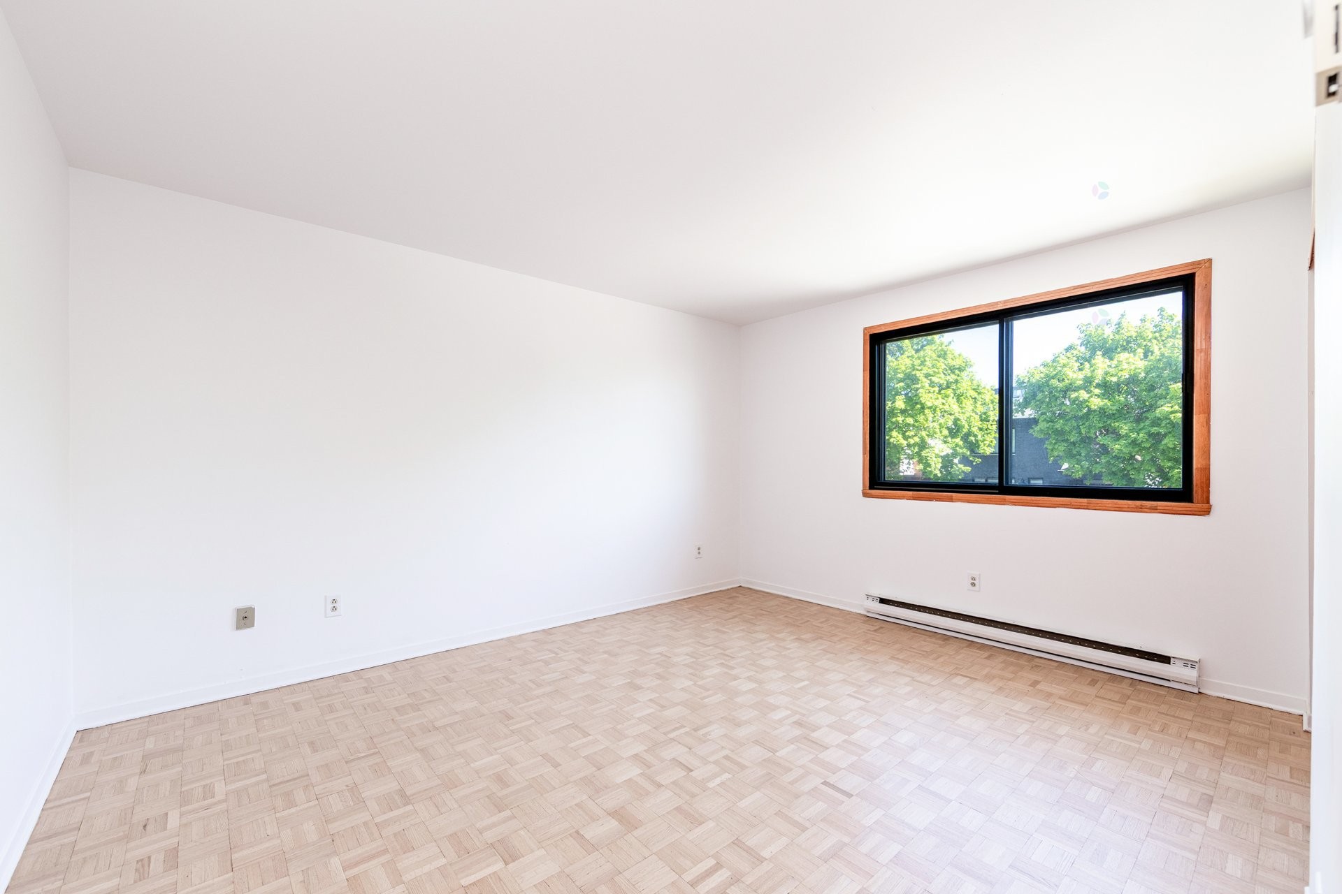 









4030


Rue Jacques-Porlier

,
Montréal (Mercier/Hochelaga-Maisonneuve),




QC
H1K4M2

