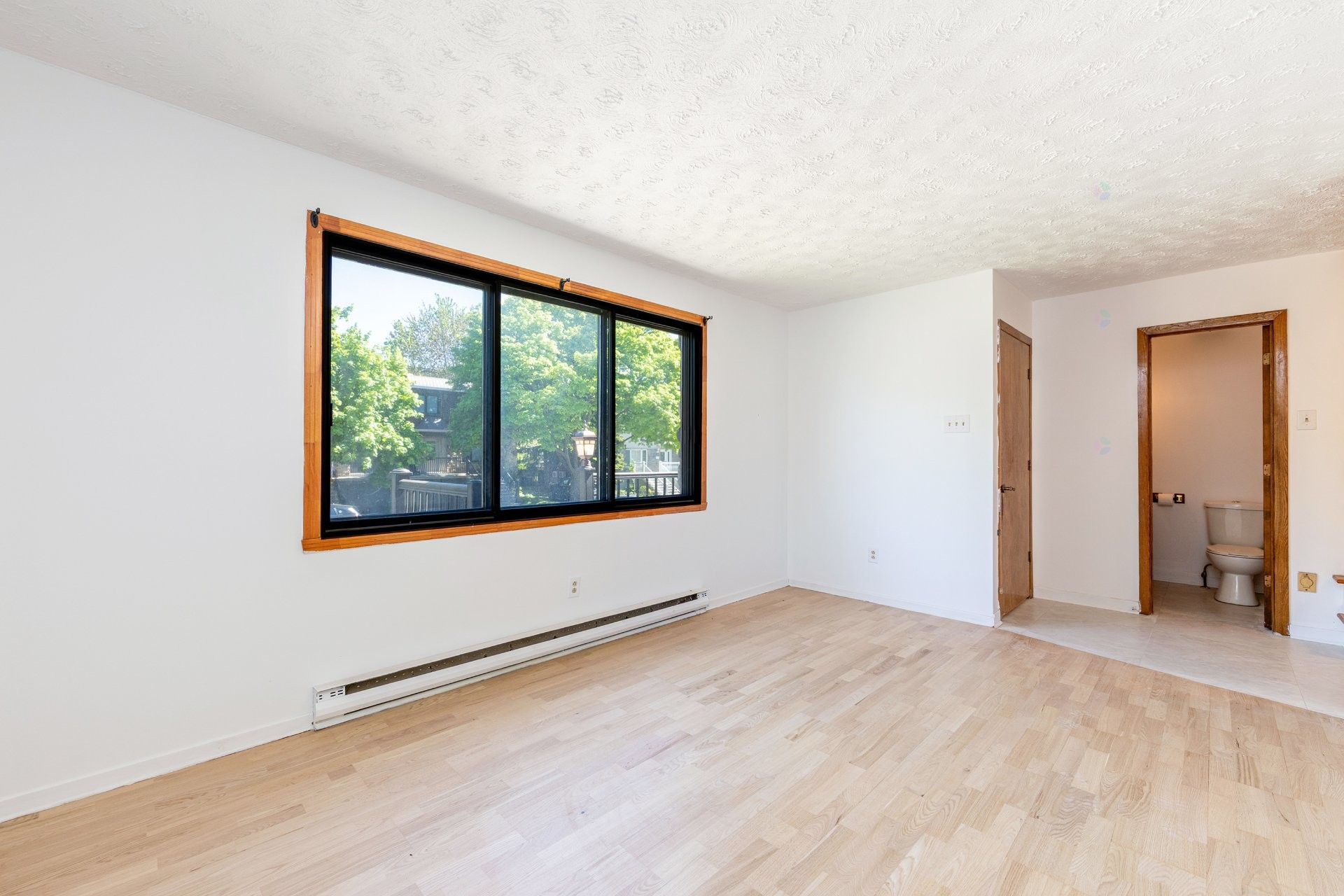 









4030


Rue Jacques-Porlier

,
Montréal (Mercier/Hochelaga-Maisonneuve),




QC
H1K4M2

