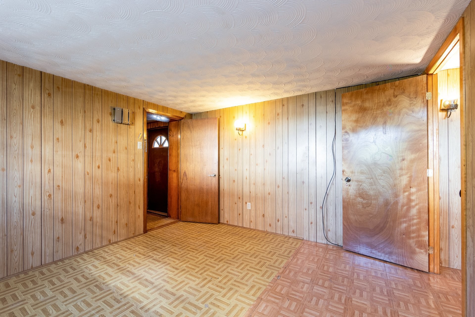 









4030


Rue Jacques-Porlier

,
Montréal (Mercier/Hochelaga-Maisonneuve),




QC
H1K4M2

