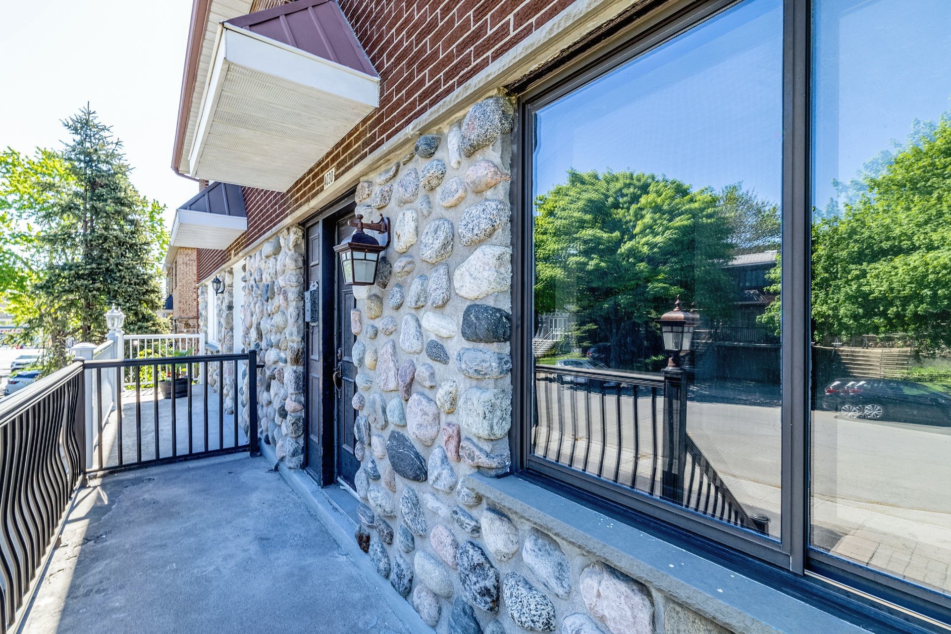 









4030


Rue Jacques-Porlier

,
Montréal (Mercier/Hochelaga-Maisonneuve),




QC
H1K4M2

