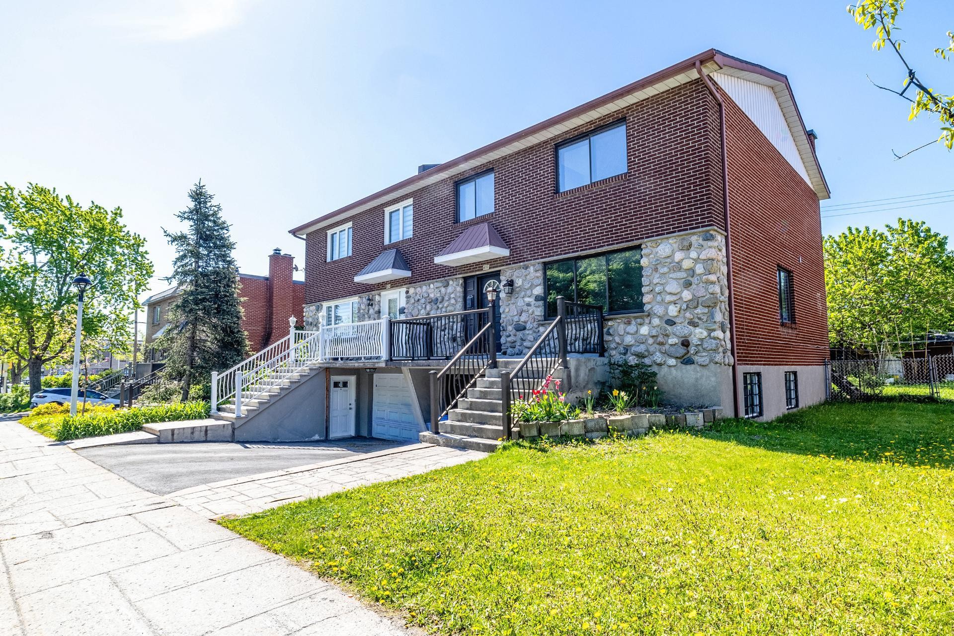 









4030


Rue Jacques-Porlier

,
Montréal (Mercier/Hochelaga-Maisonneuve),




QC
H1K4M2

