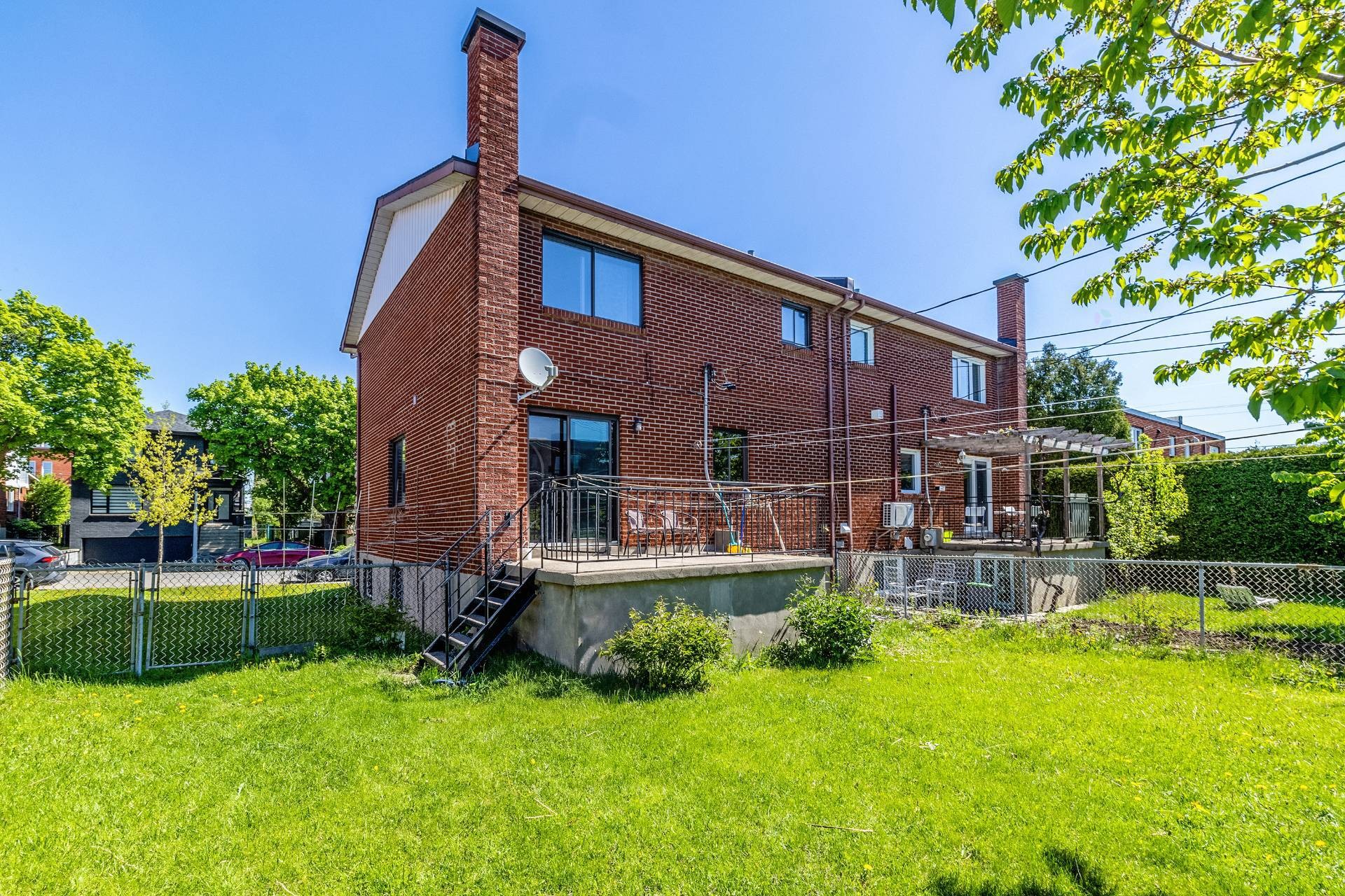 









4030


Rue Jacques-Porlier

,
Montréal (Mercier/Hochelaga-Maisonneuve),




QC
H1K4M2

