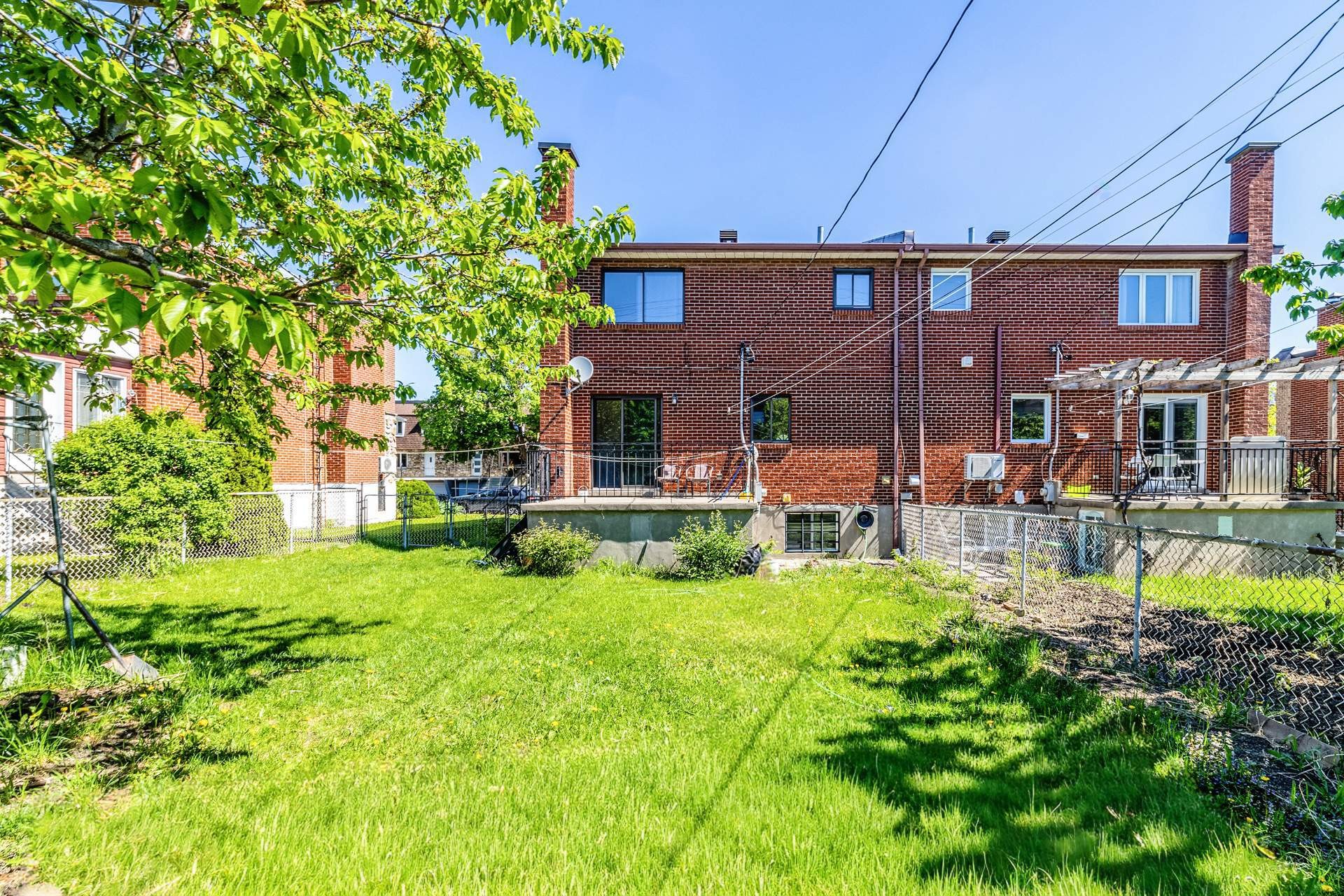 









4030


Rue Jacques-Porlier

,
Montréal (Mercier/Hochelaga-Maisonneuve),




QC
H1K4M2


