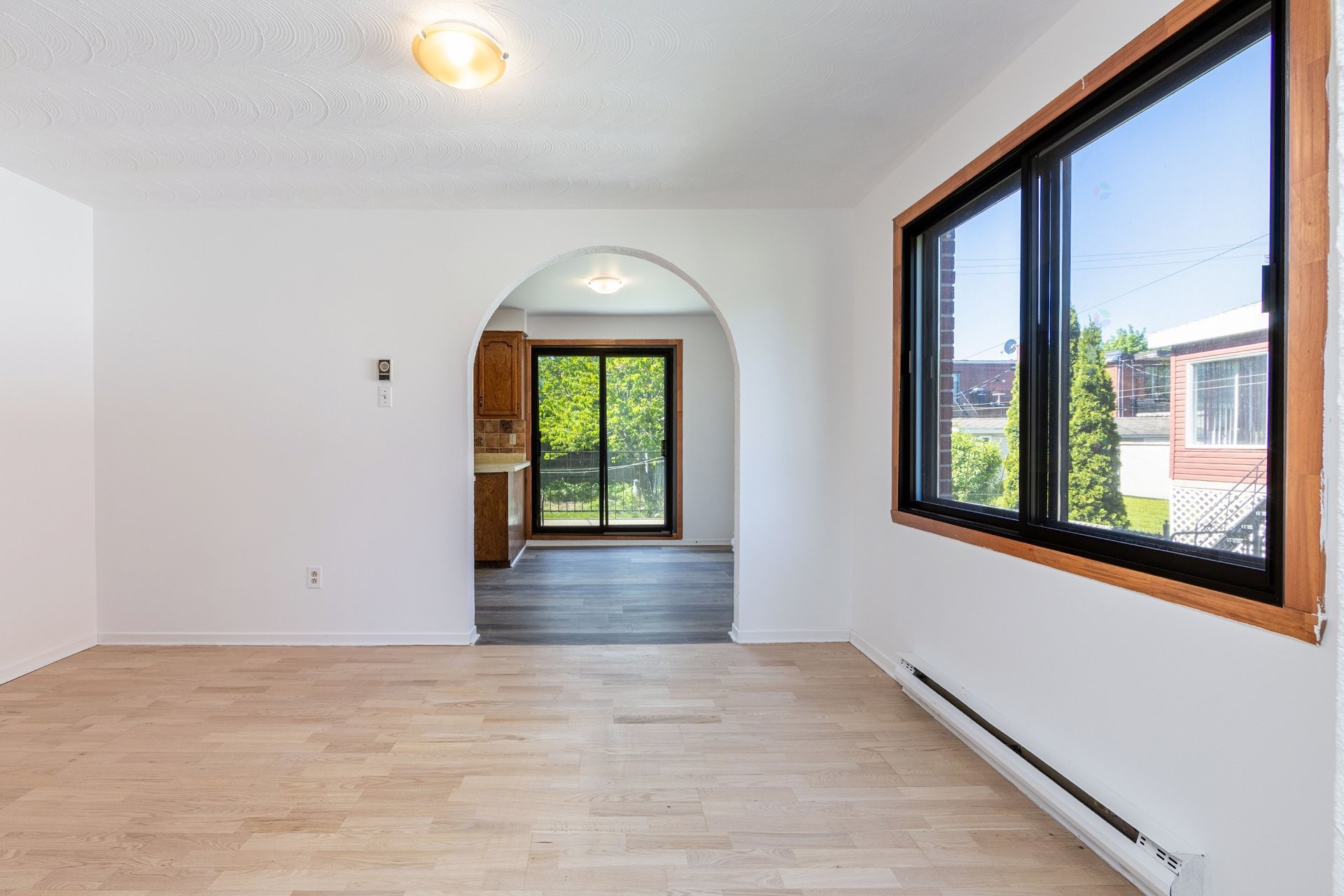 









4030


Rue Jacques-Porlier

,
Montréal (Mercier/Hochelaga-Maisonneuve),




QC
H1K4M2

